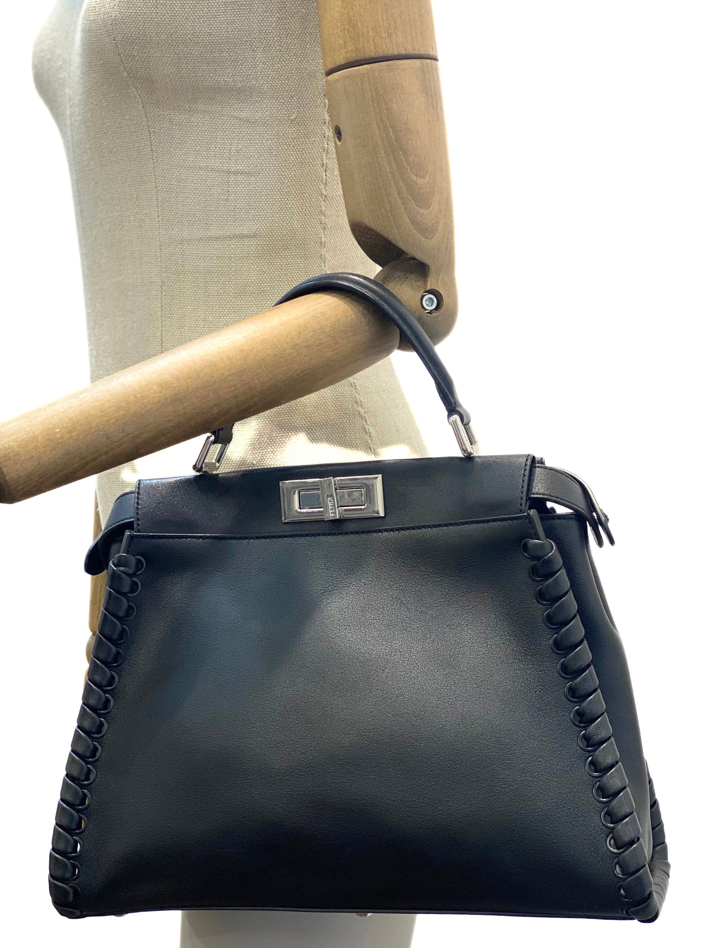 Cartera Fendi Peekaboo Medium