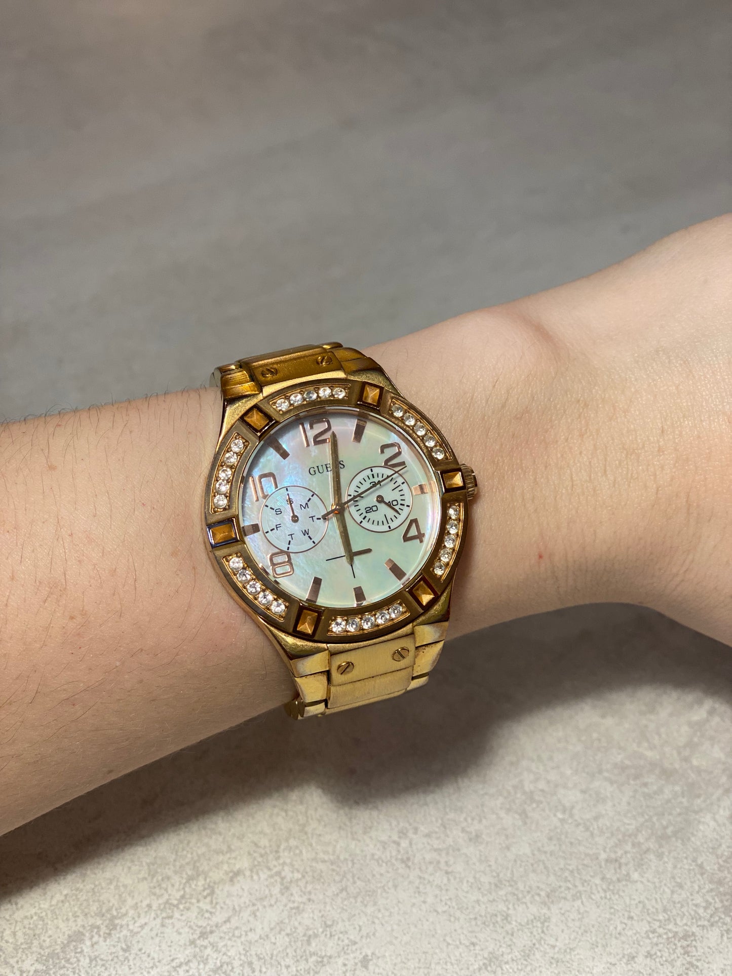 ⁠Reloj Guess Jet Setter