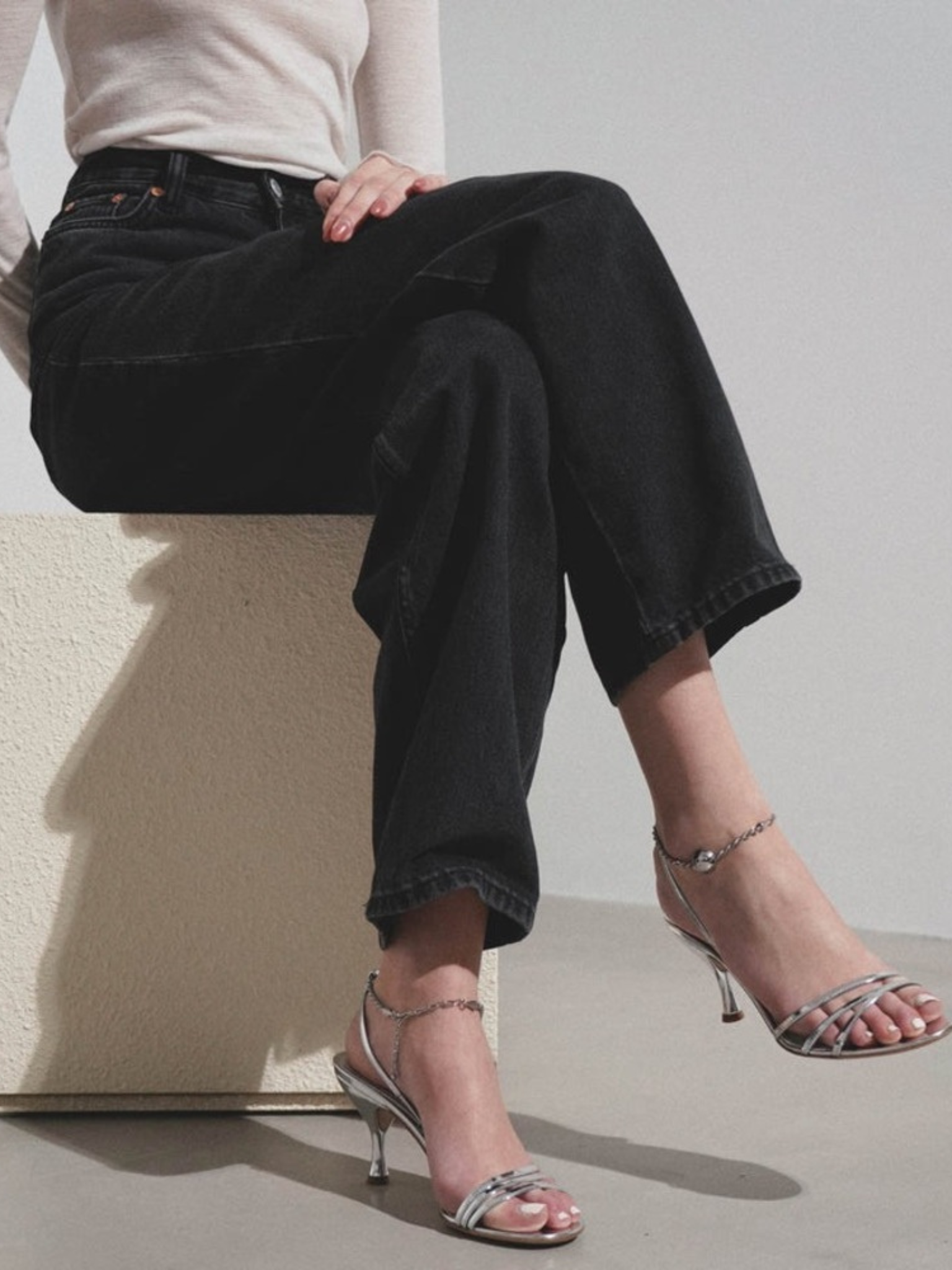 Sandalias Plateadas Salvatore Ferragamo (39.5)