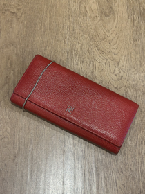 Sobre Rojo con Cadena Carolina Herrera