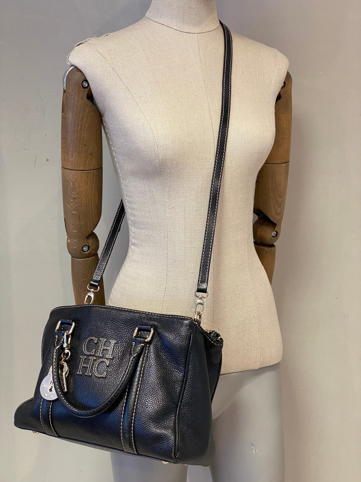 Bolso Negro Carolina Herrera Small Matteo