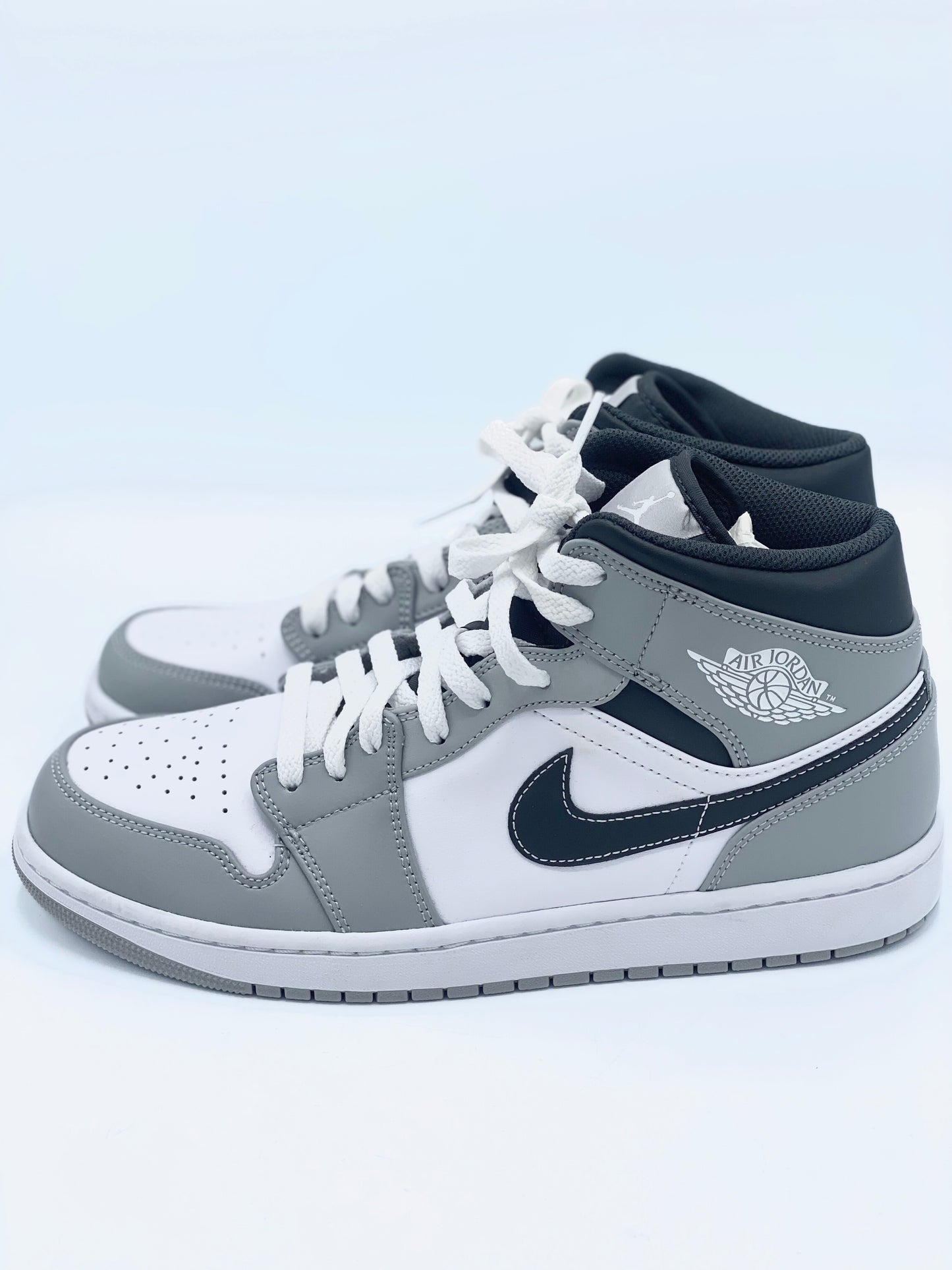 Champion Nike Air Jordan Mid (US 10.5 Masc)