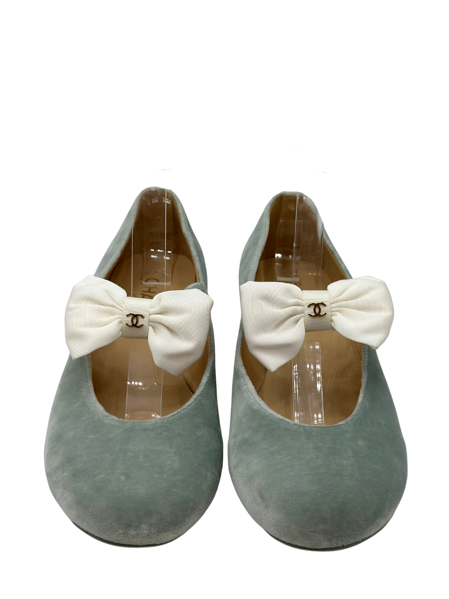 Chatitas Chanel Mary Jane Velvet Ballet Flats (40)