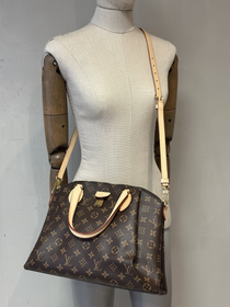 Cartera Louis Vuitton Rivoli MM