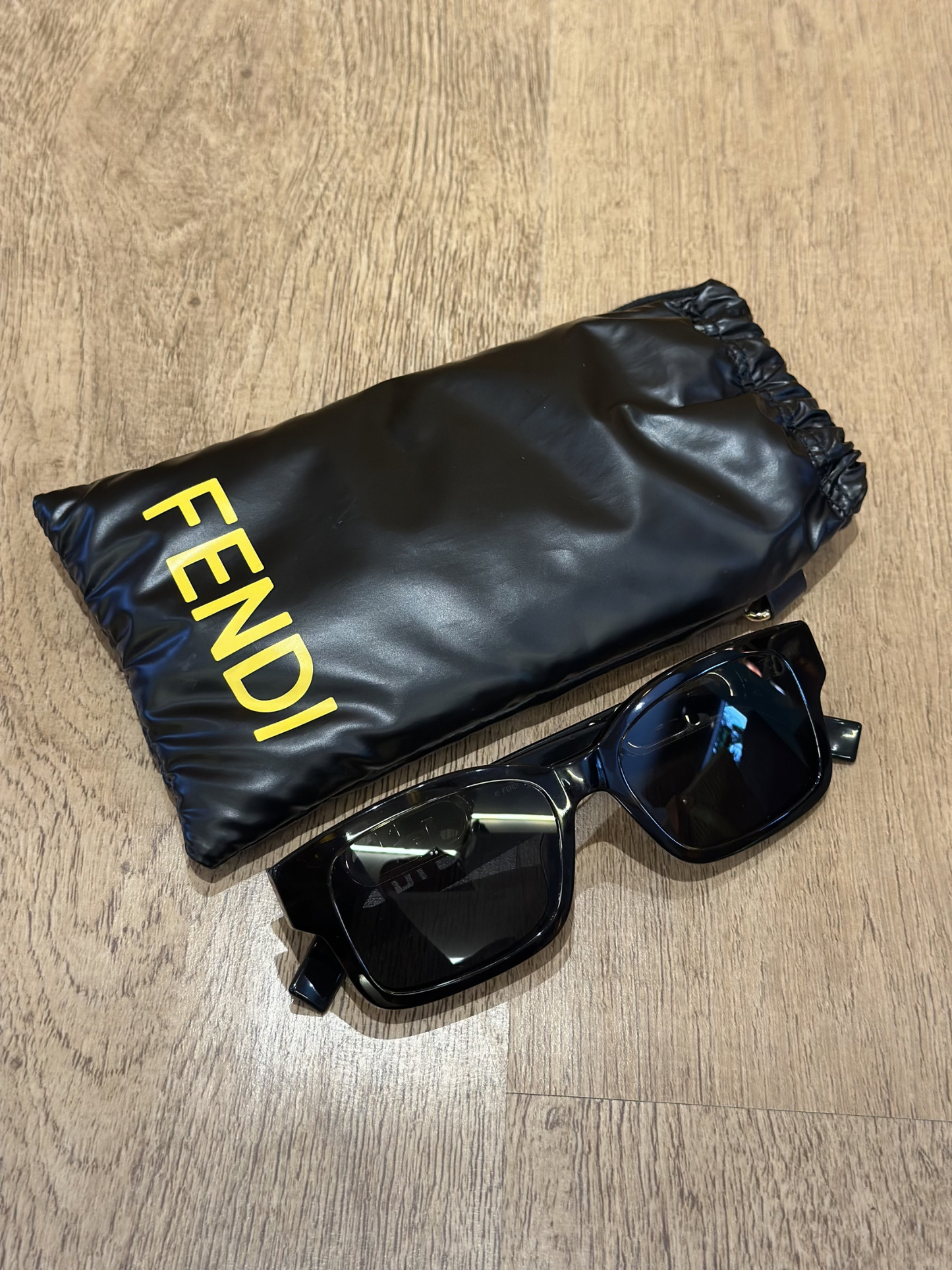 Lente de Sol FE40050I