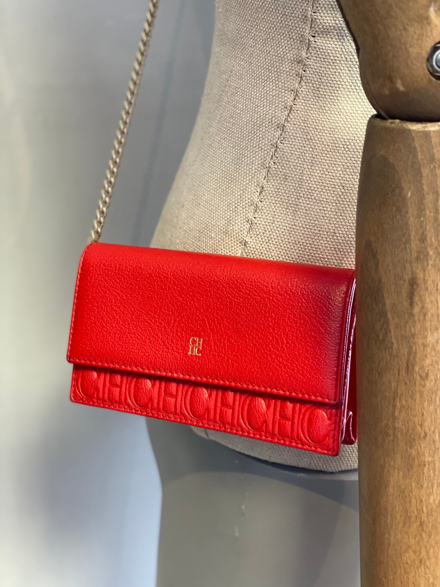 Mini Bandolera Carolina Herrera Wallet on Chain