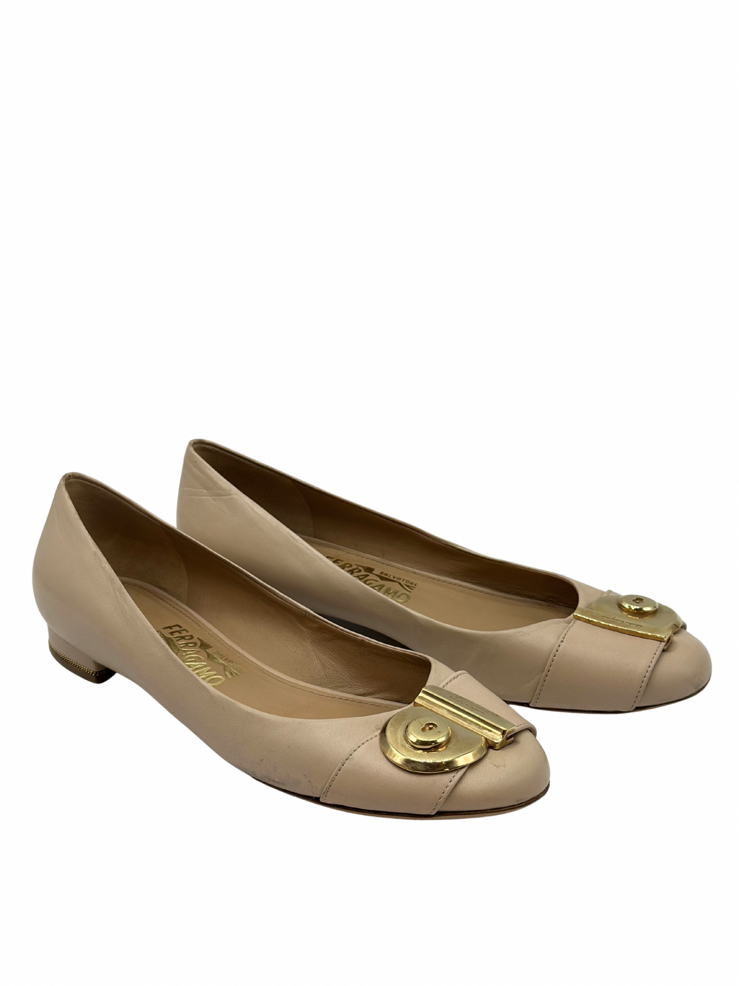 Chatitas Nude Salvatore Ferragamo (8)