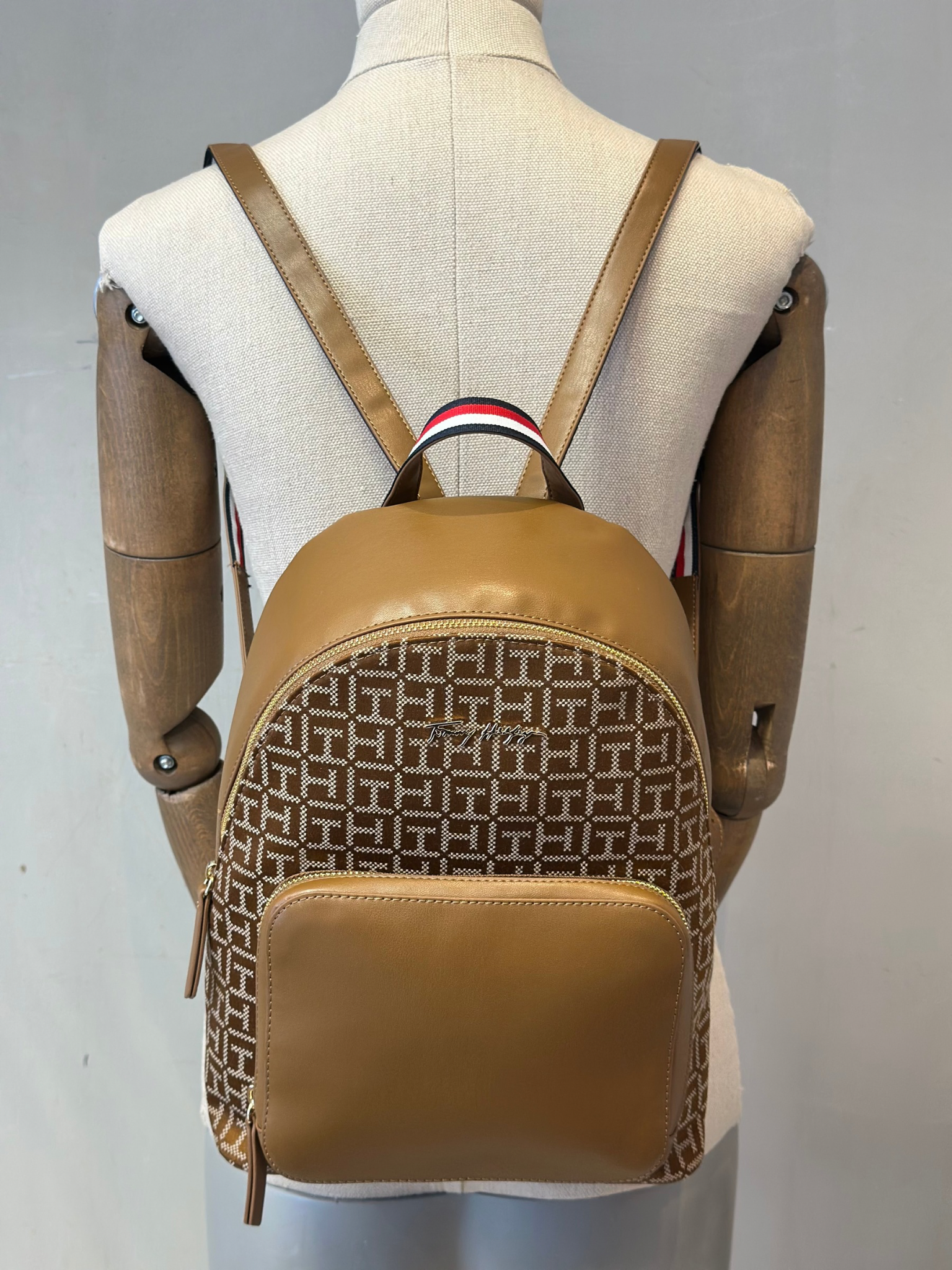 Mochila Marrón Tommy Hilfiger