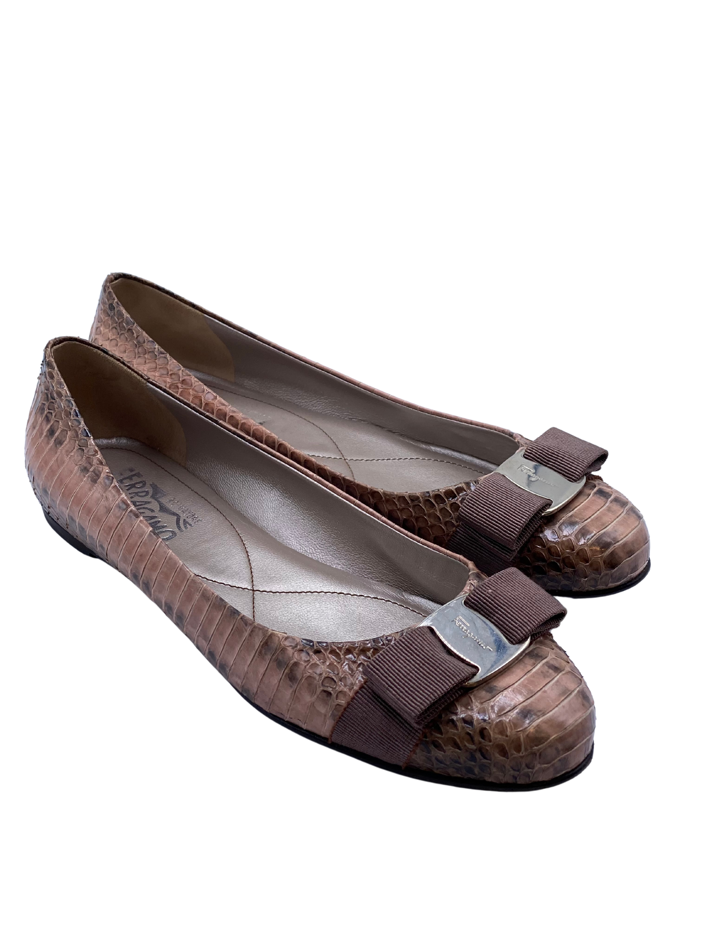Chatita Salvatore Ferragamo Crocodile Rosa (38)