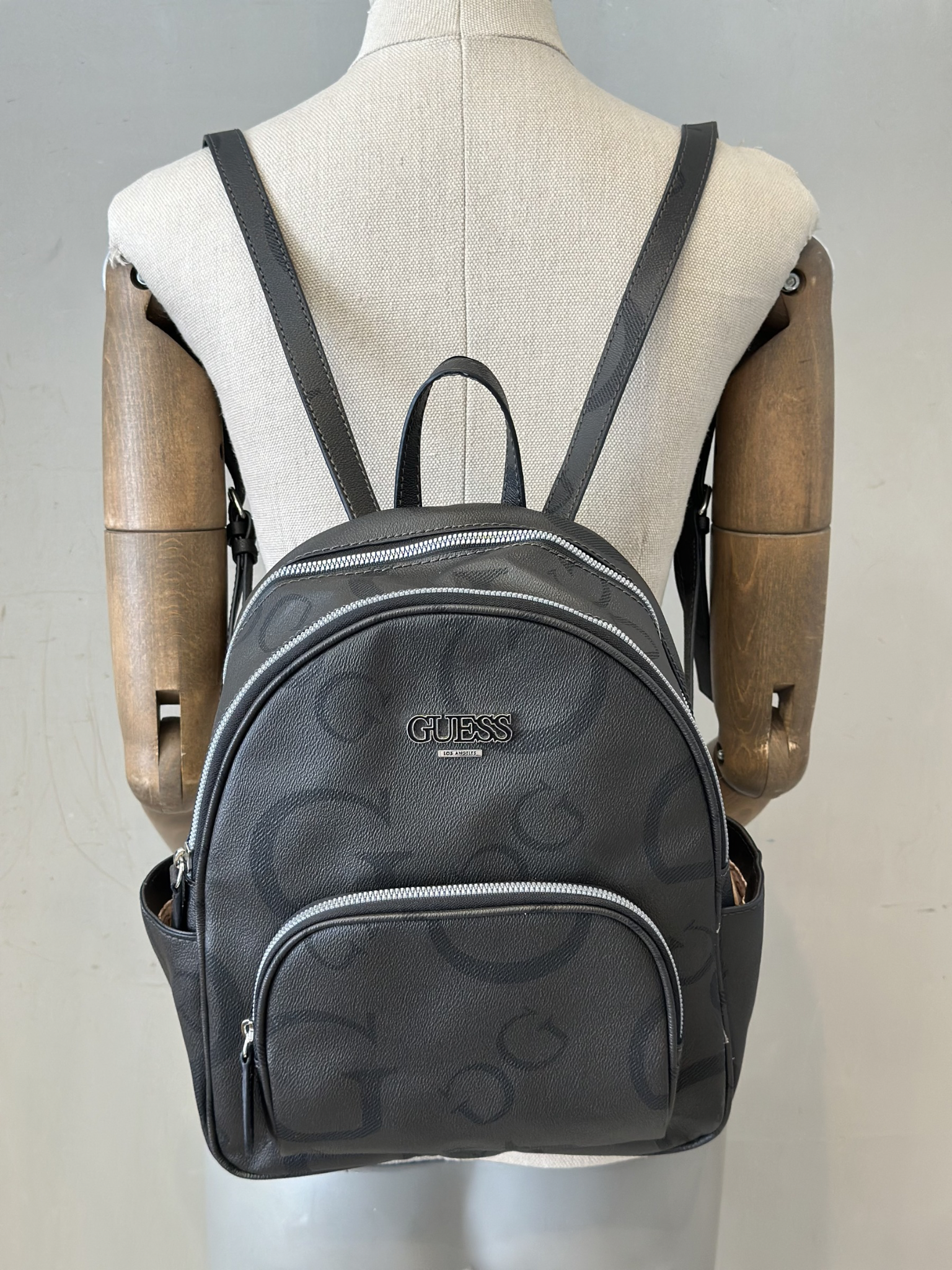 Mochila Gris Guess