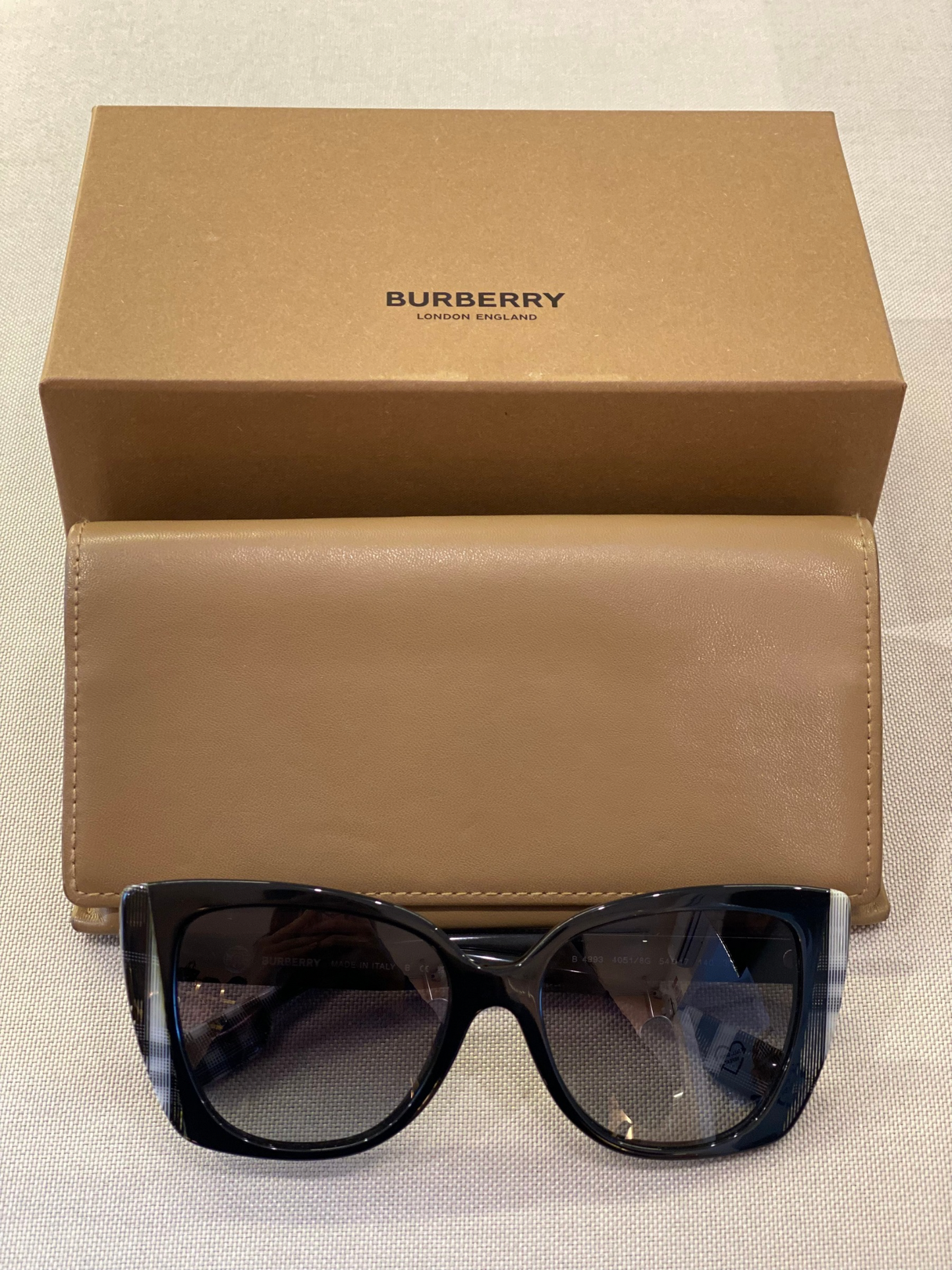 Lente de Sol Burberry B4393