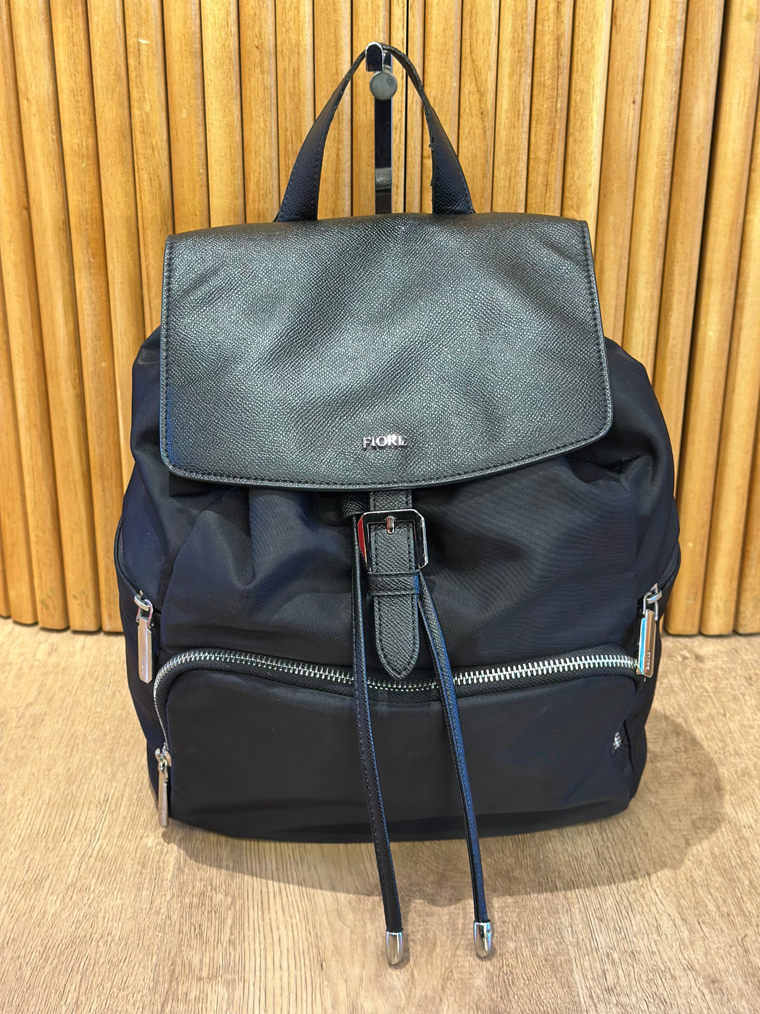 Mochila Negra Fiore