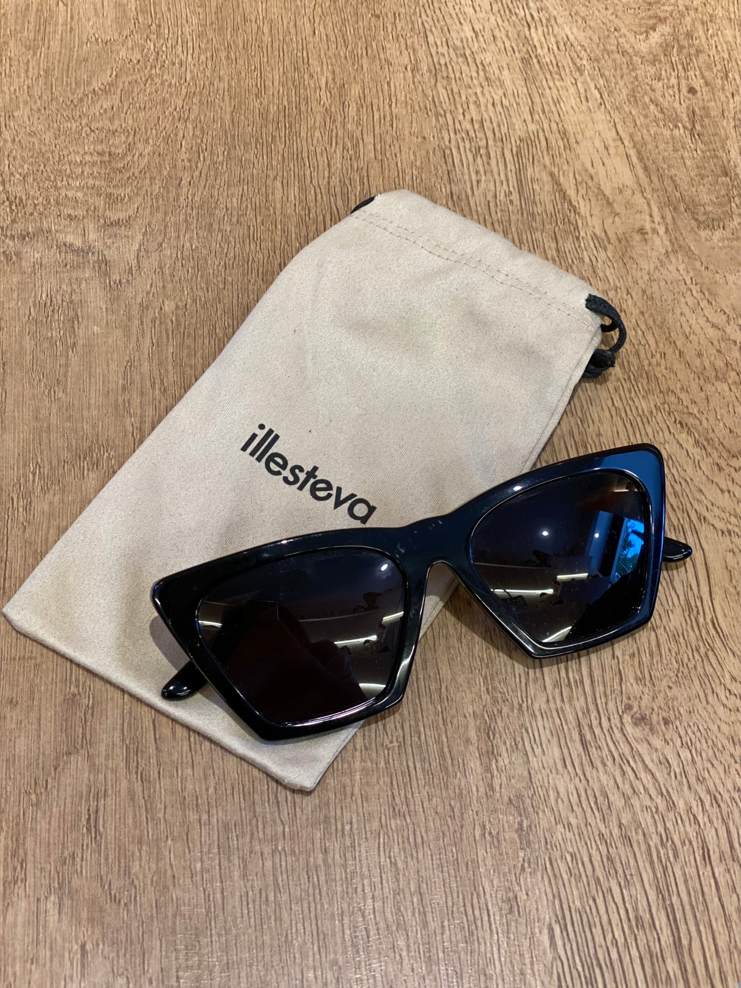 Lente de Sol Illesteva LISBON C1