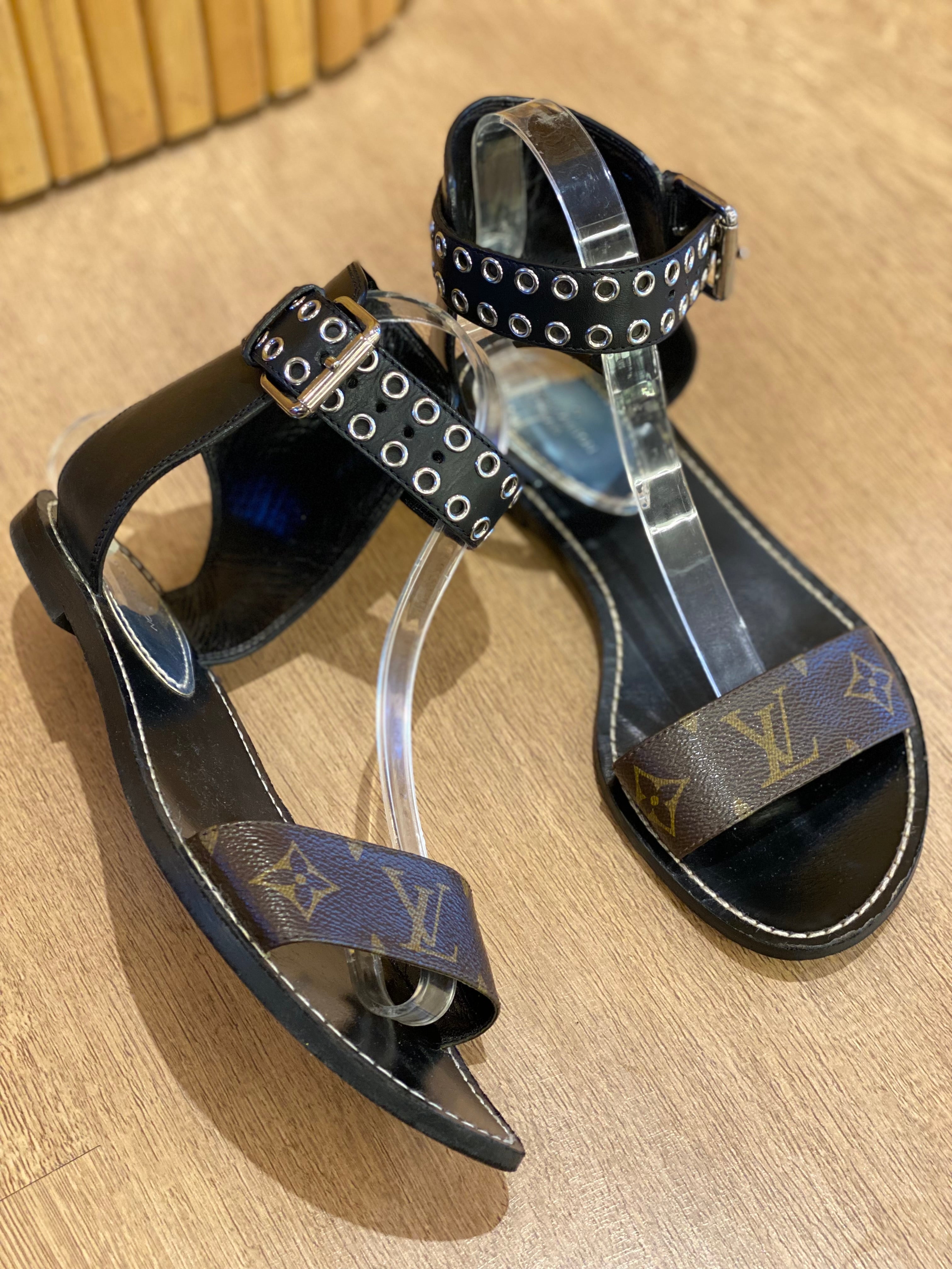 Sandalia Gladiadora Louis Vuitton Monogram (37)