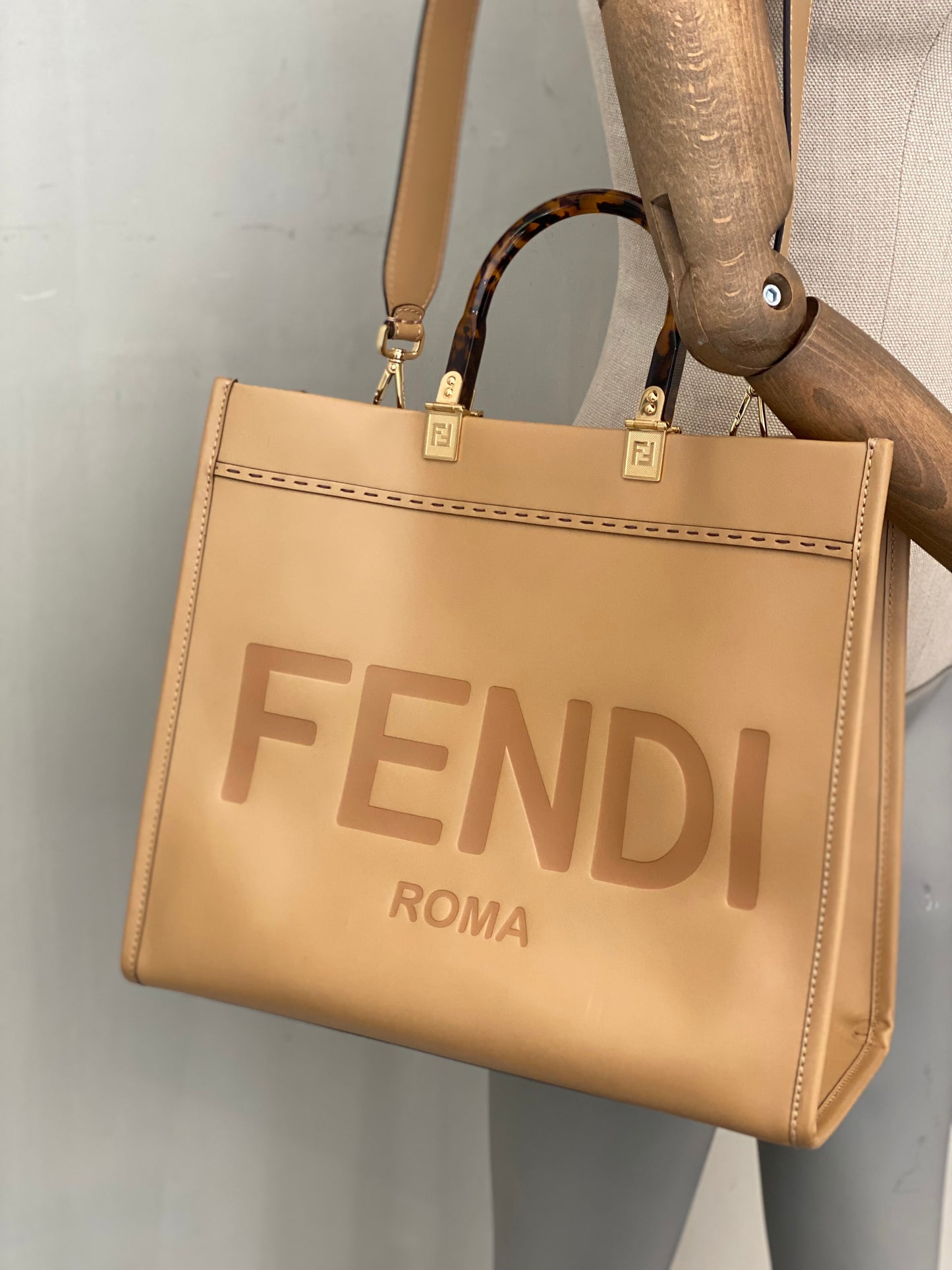 Cartera Fendi Sunshine Shopper