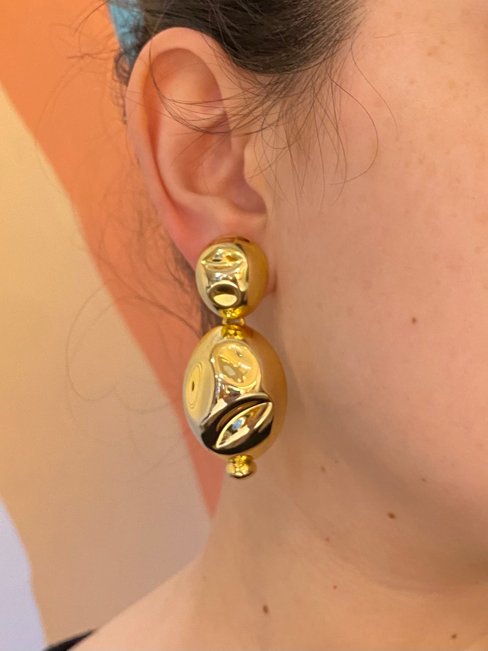 Aros Sordo Puerto Asymmetric Bañado en Oro 24KT
