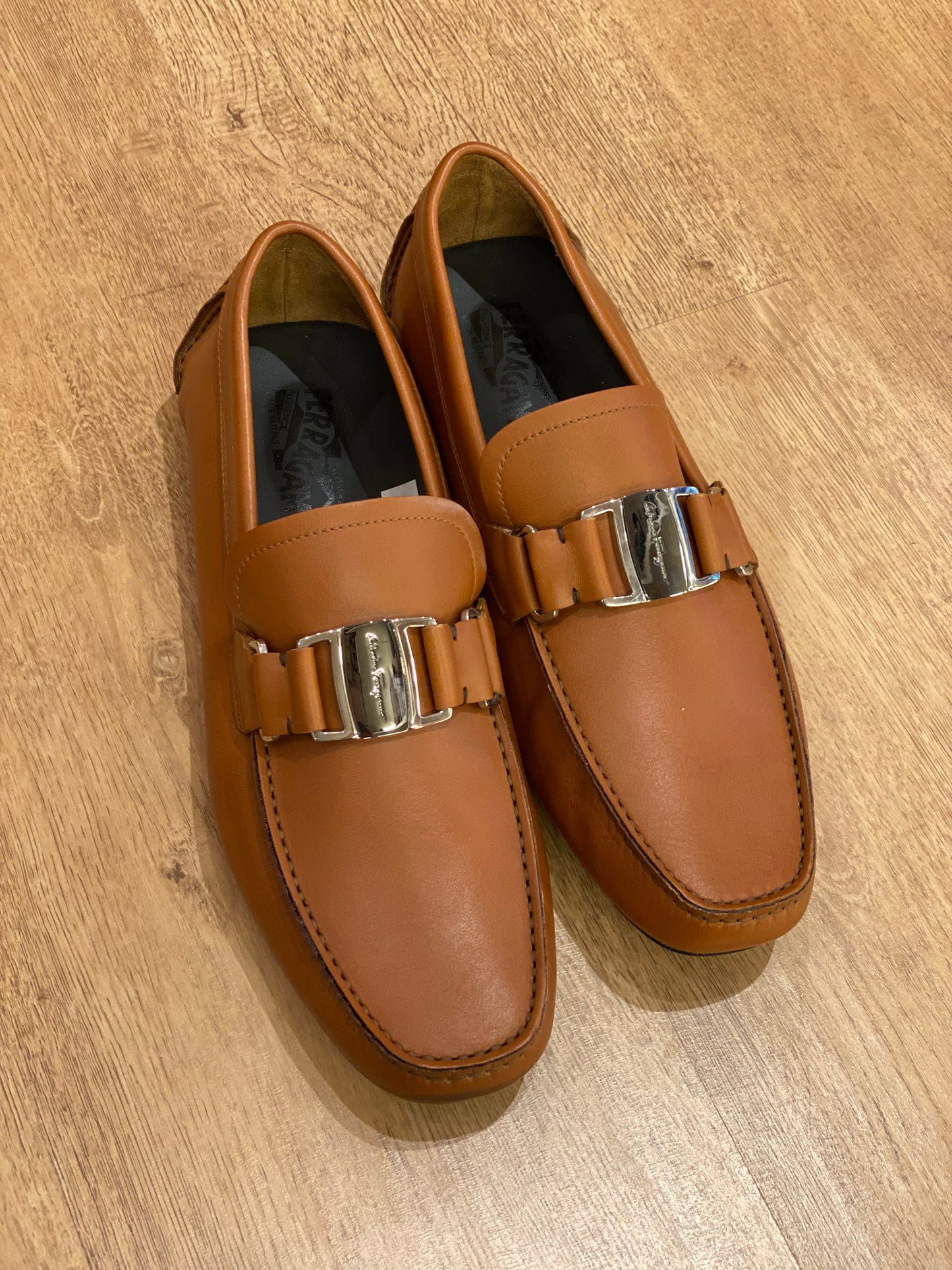 Mocasines Salvatore Ferragamo (8.5 Masc)