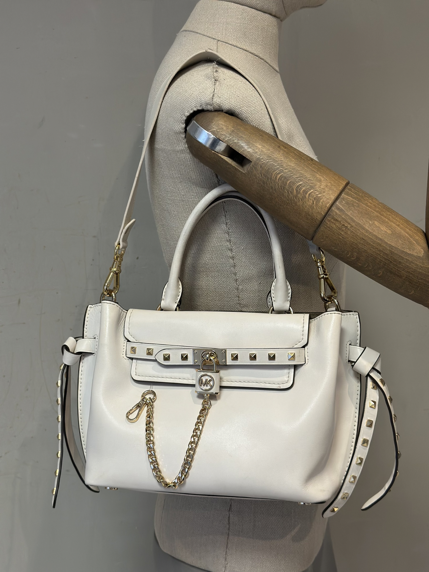 Cartera Blanca Michael Kors Hamilton Legacy