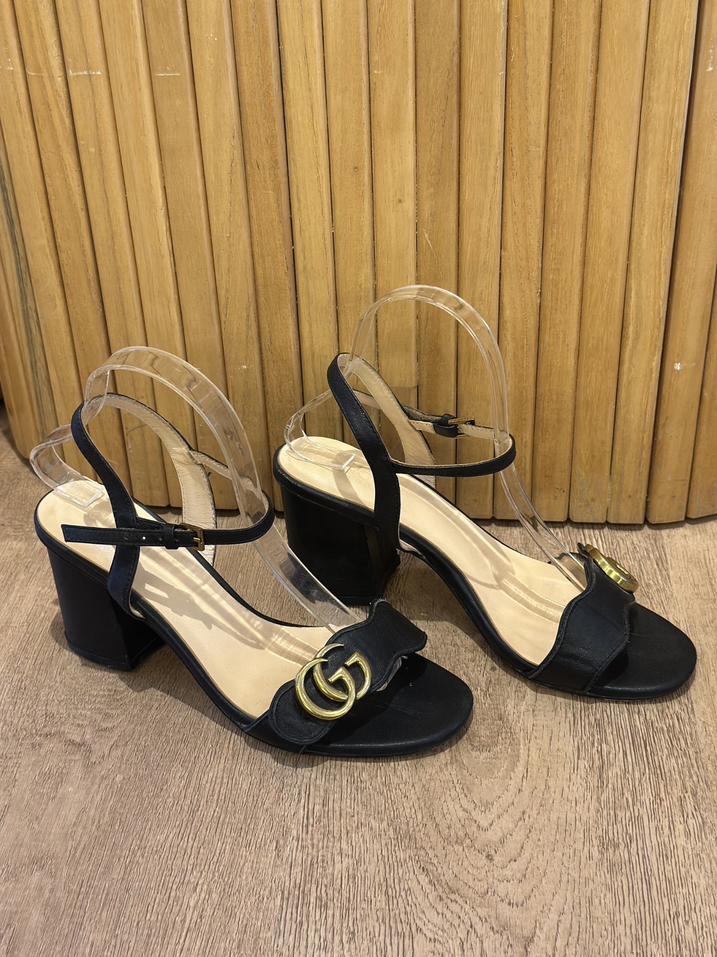 Sandalias Negras Gucci Marmont (39)