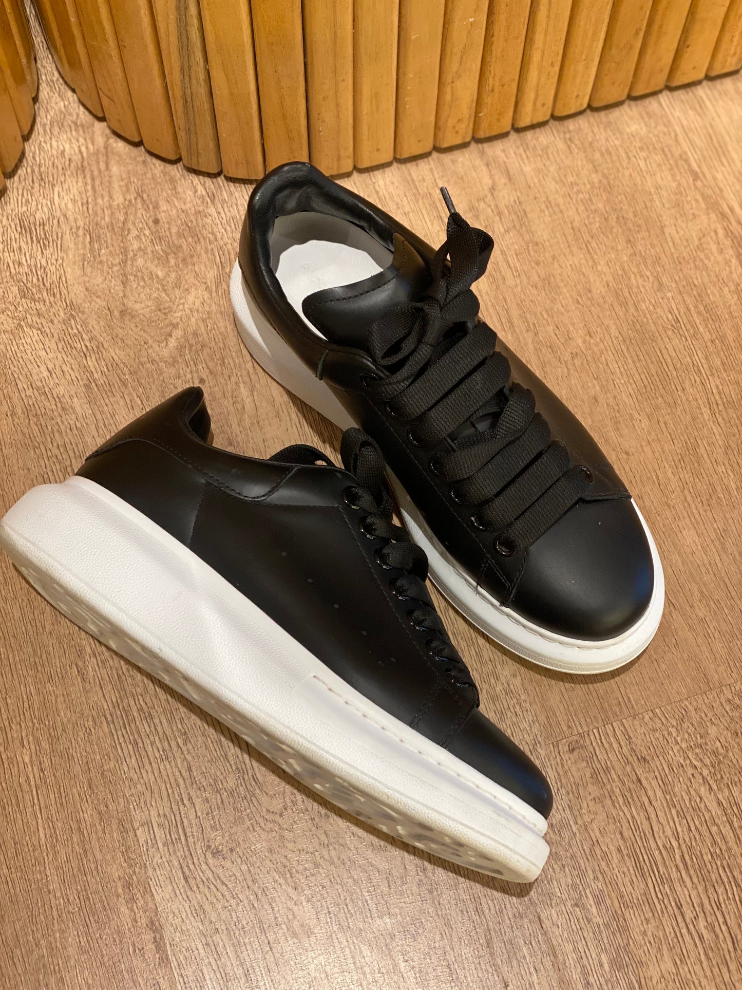 Champion Alexander McQueen Oversized (38.5)