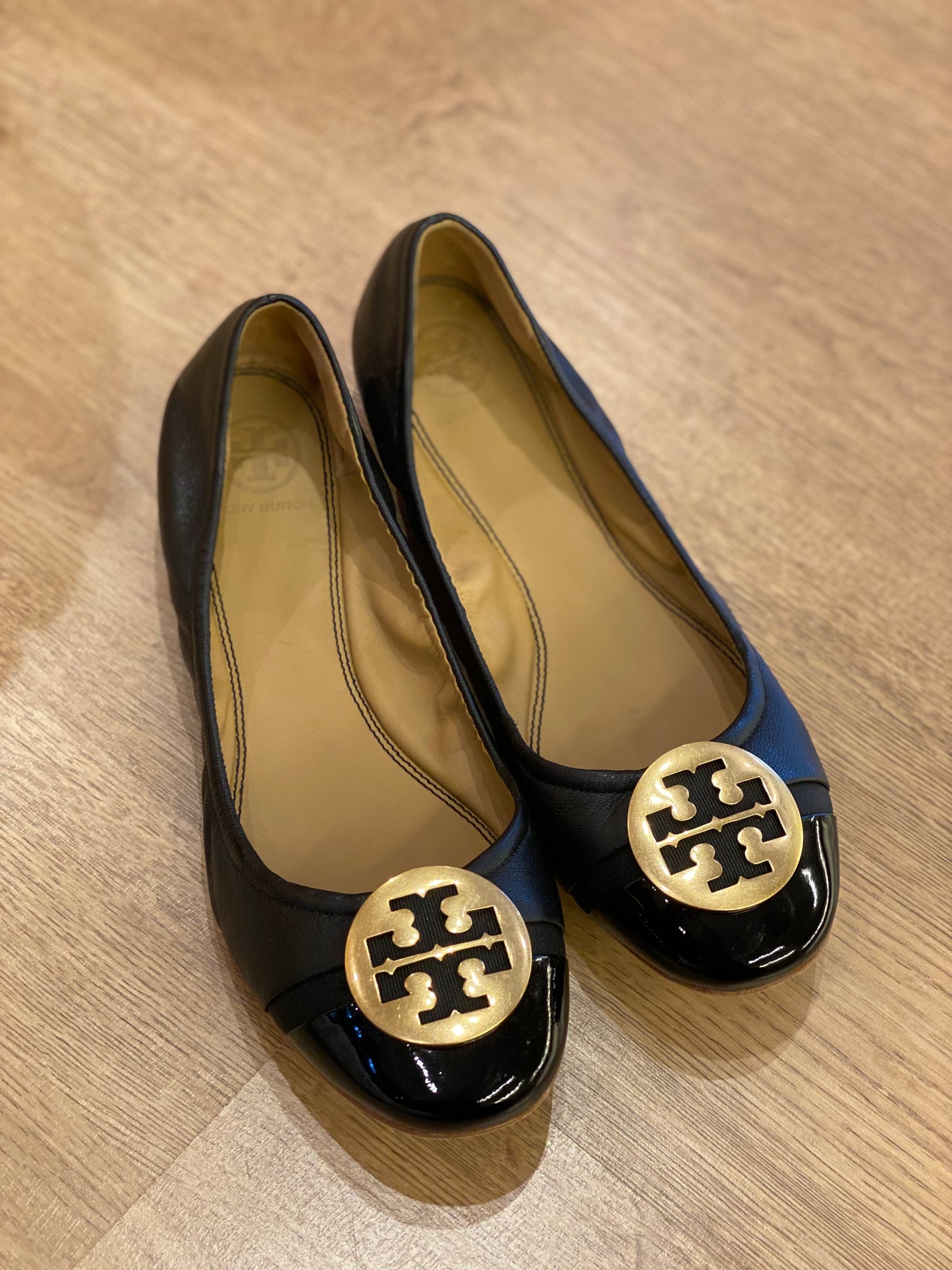 Chatita Tory Burch Ballerina Logo (38)