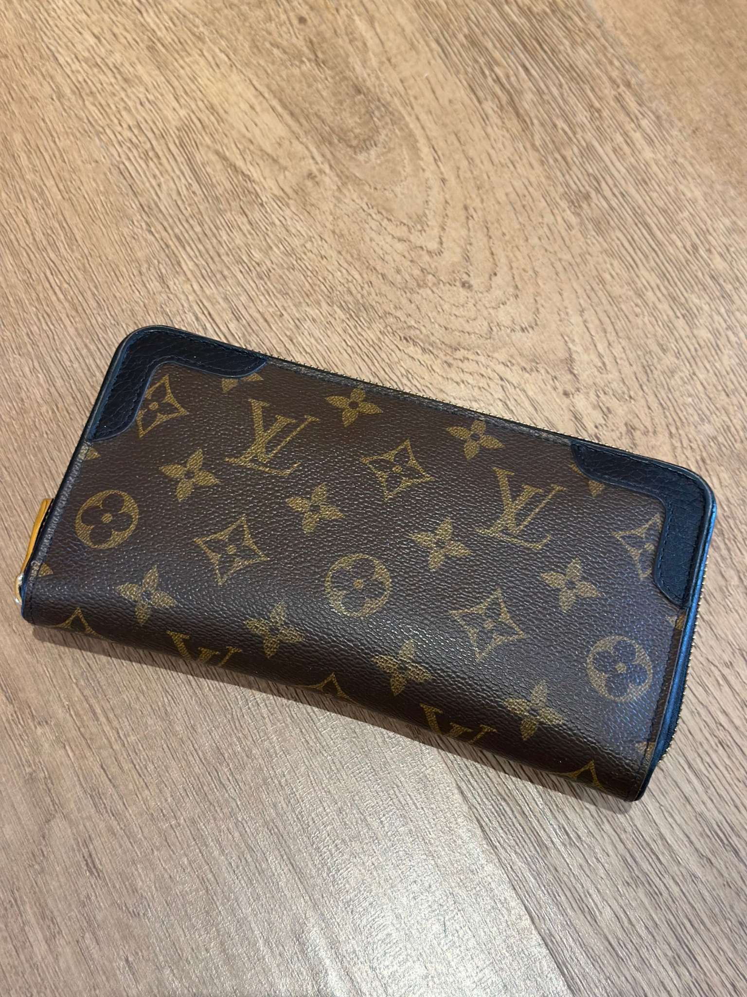 Billetera Louis Vuitton Zippy Monogram