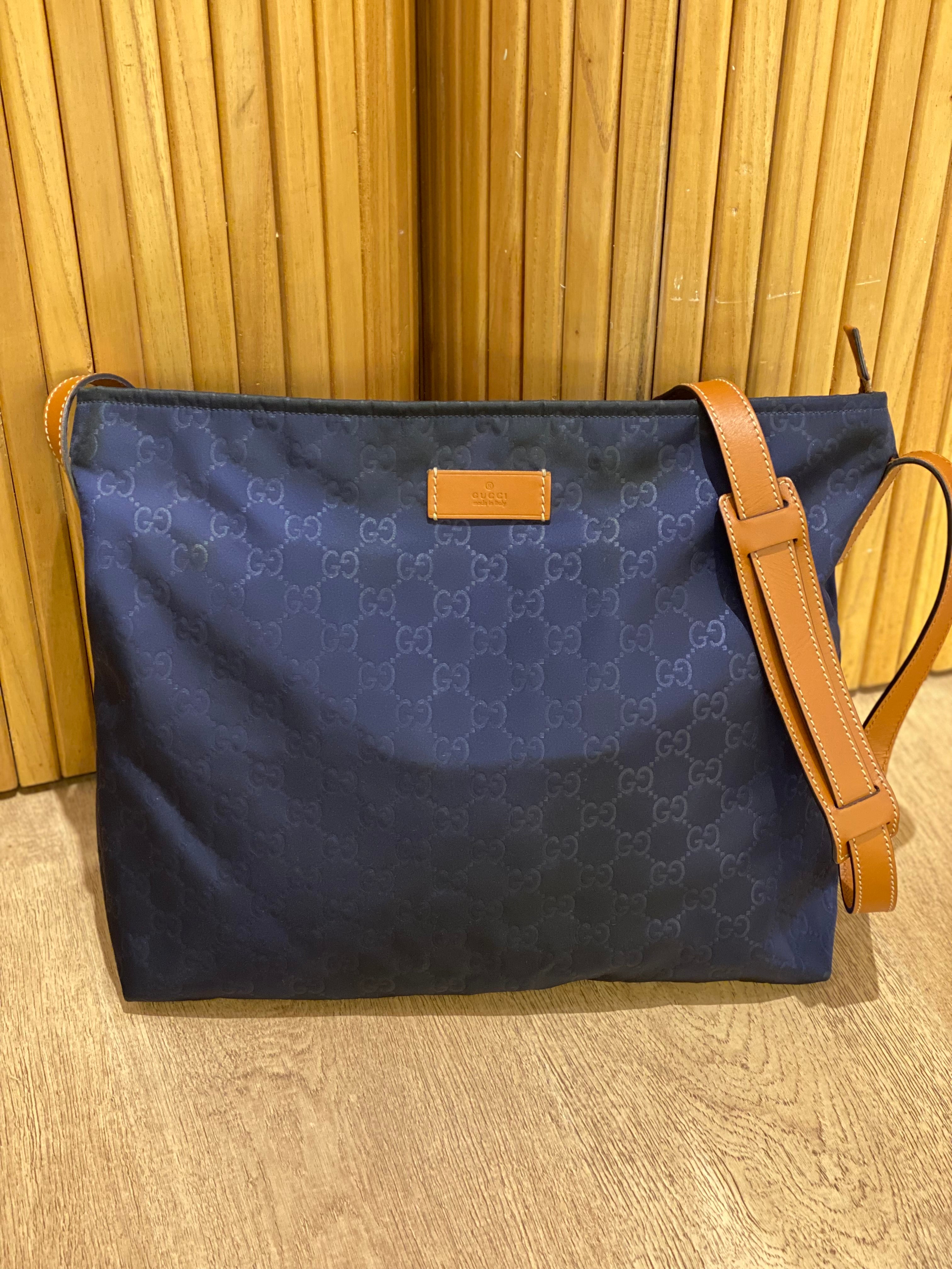 ⁠Bandolera Gucci GG Nylon Navy