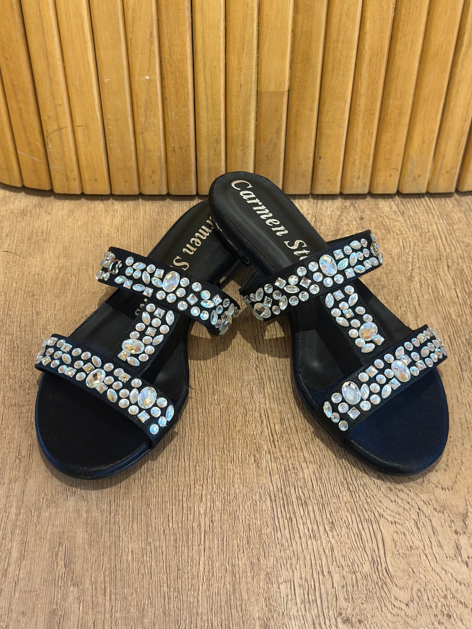 Sandalias Negras con Apliques Carmen Steffens (37)