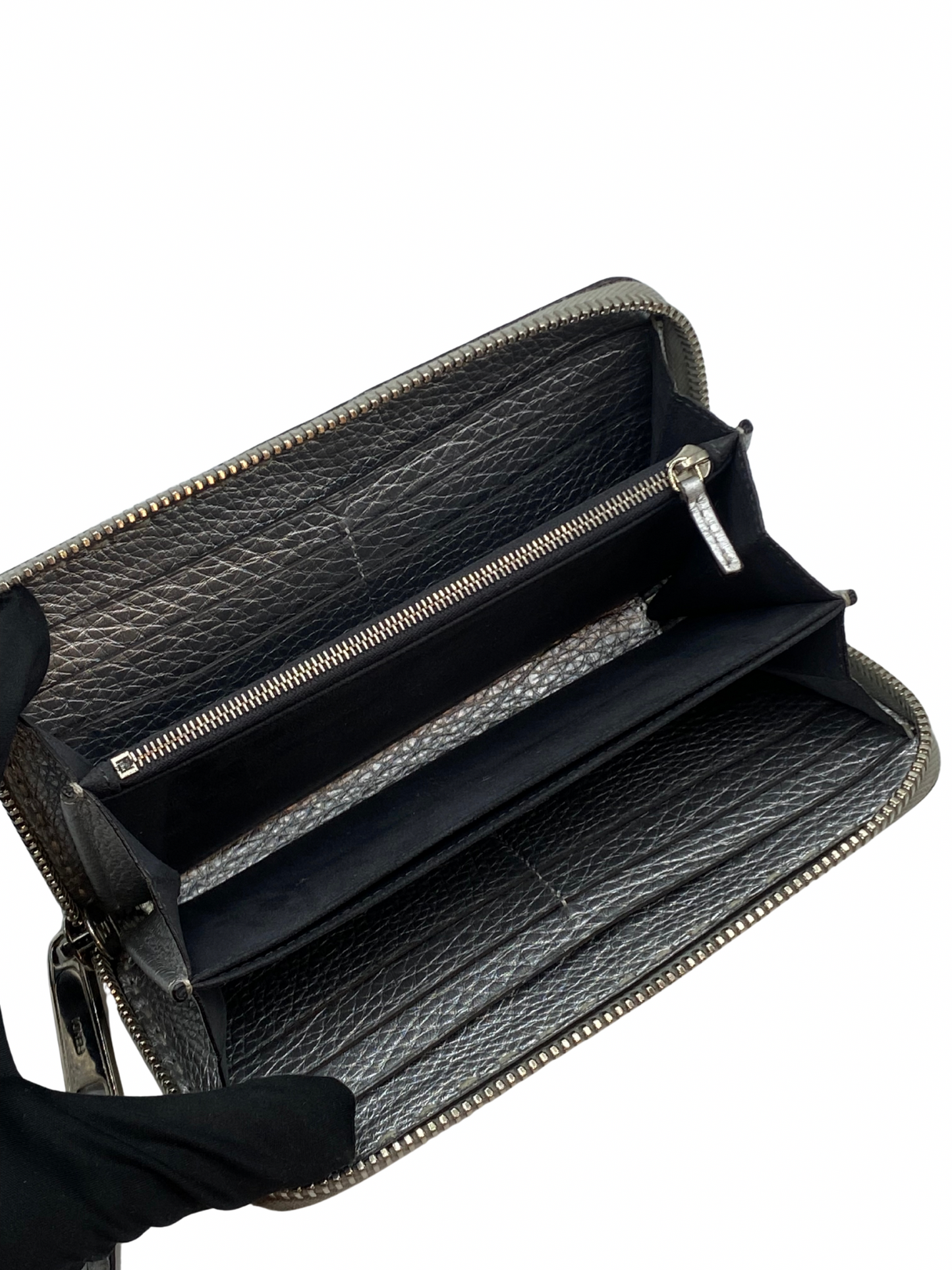 Billetera Plateada Fendi