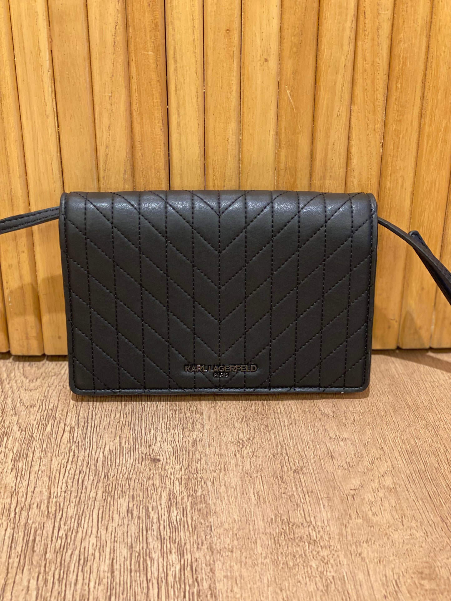 Bandolera Karl Lagerfeld Negra con Colores