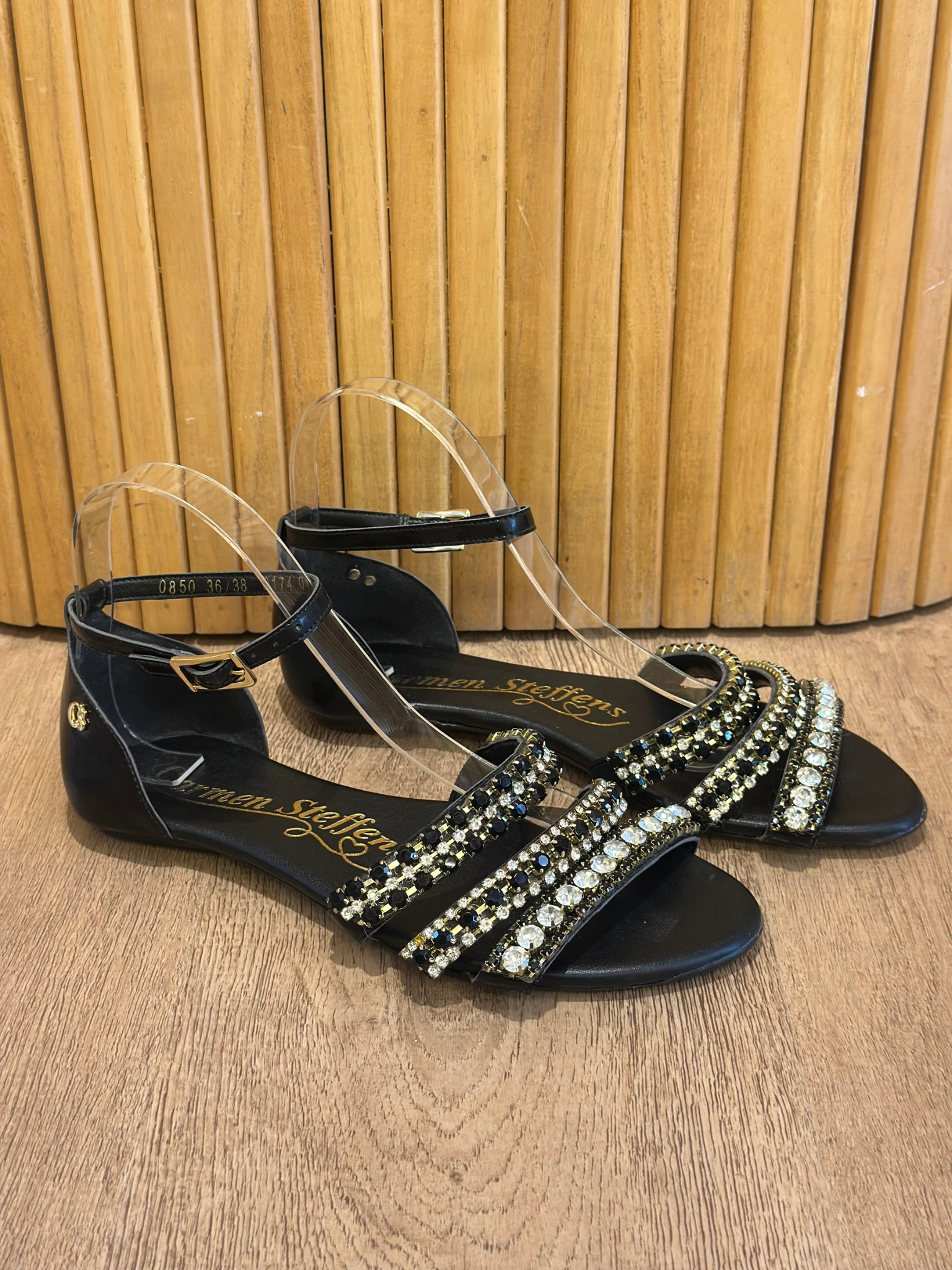 Sandalias Negras con Apliques Carmen Steffens (38)