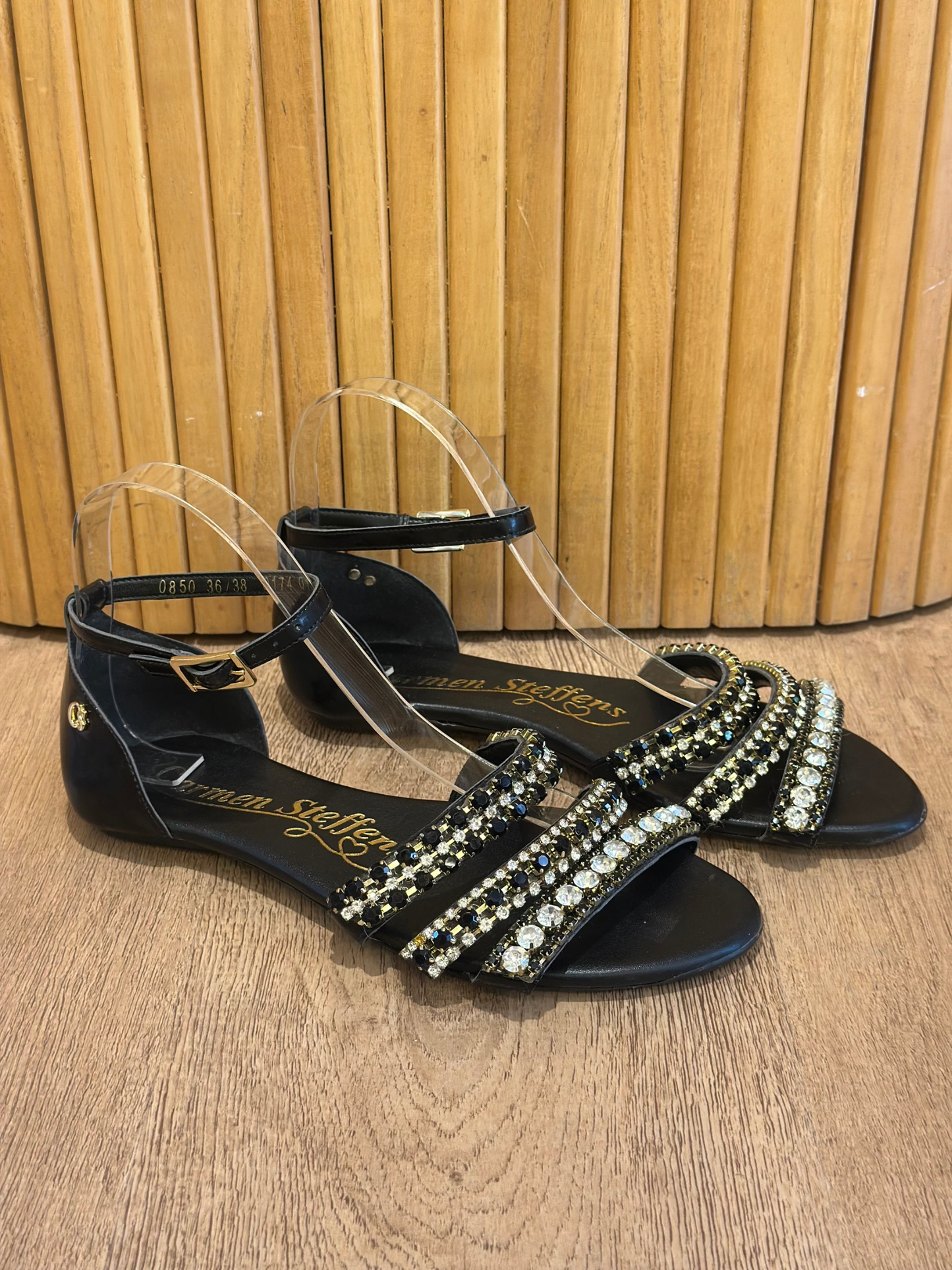 Sandalias Negras con Apliques Carmen Steffens (38)