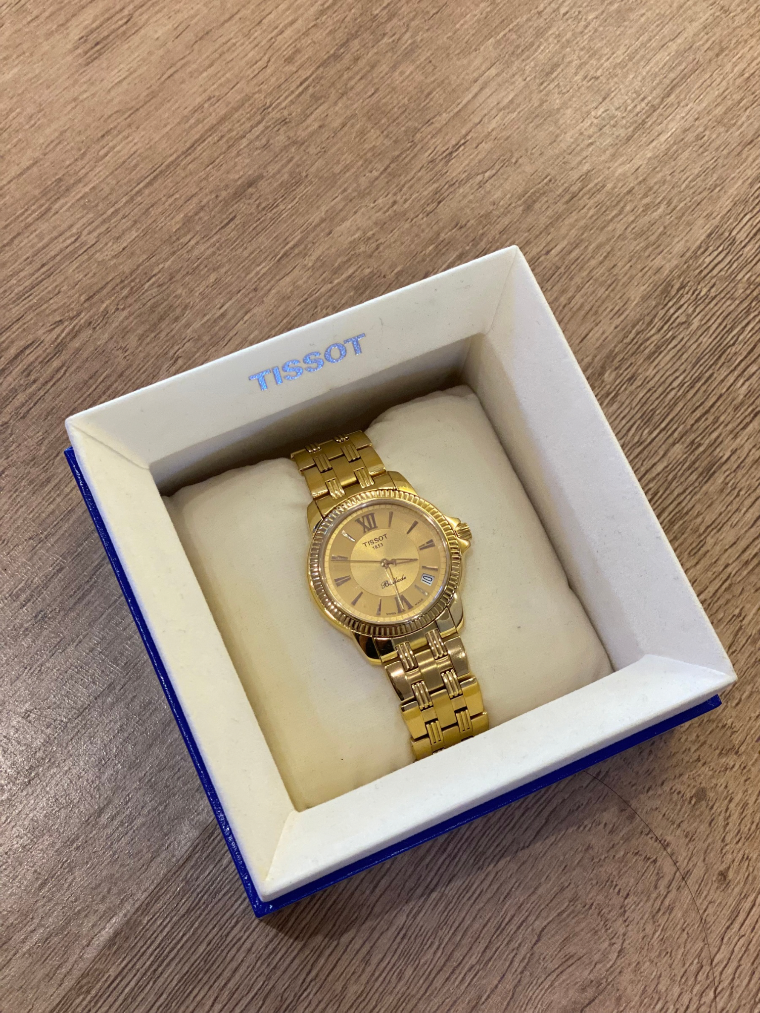 Reloj Tono Dorado Tissot C477/577