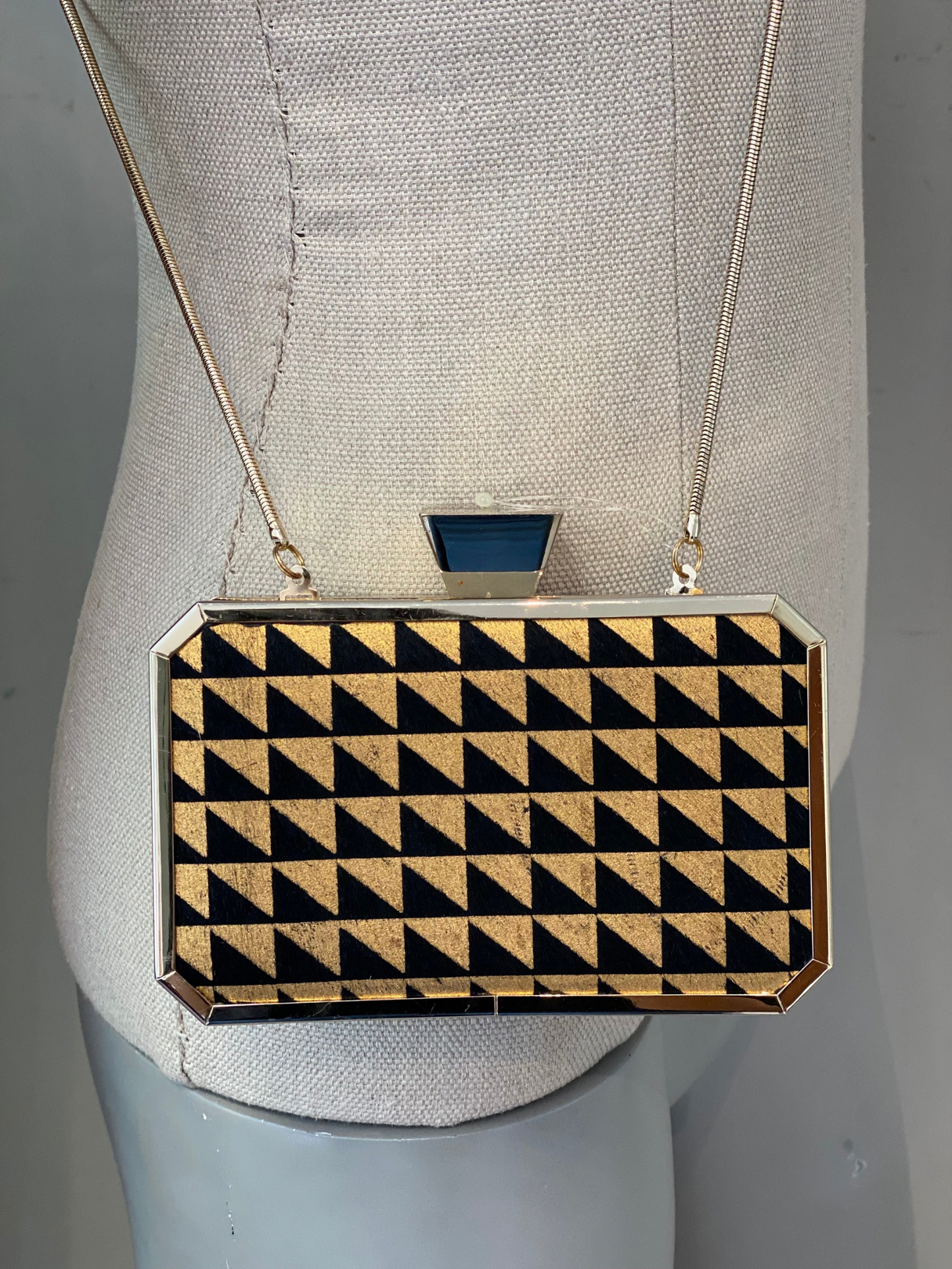 Clutch Dorado Badgley Mischka