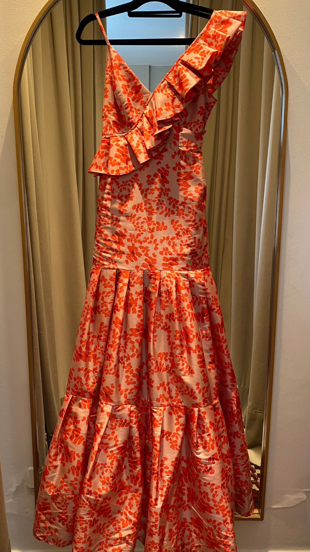 Vestido de un Hombro La Paix (Talle S)