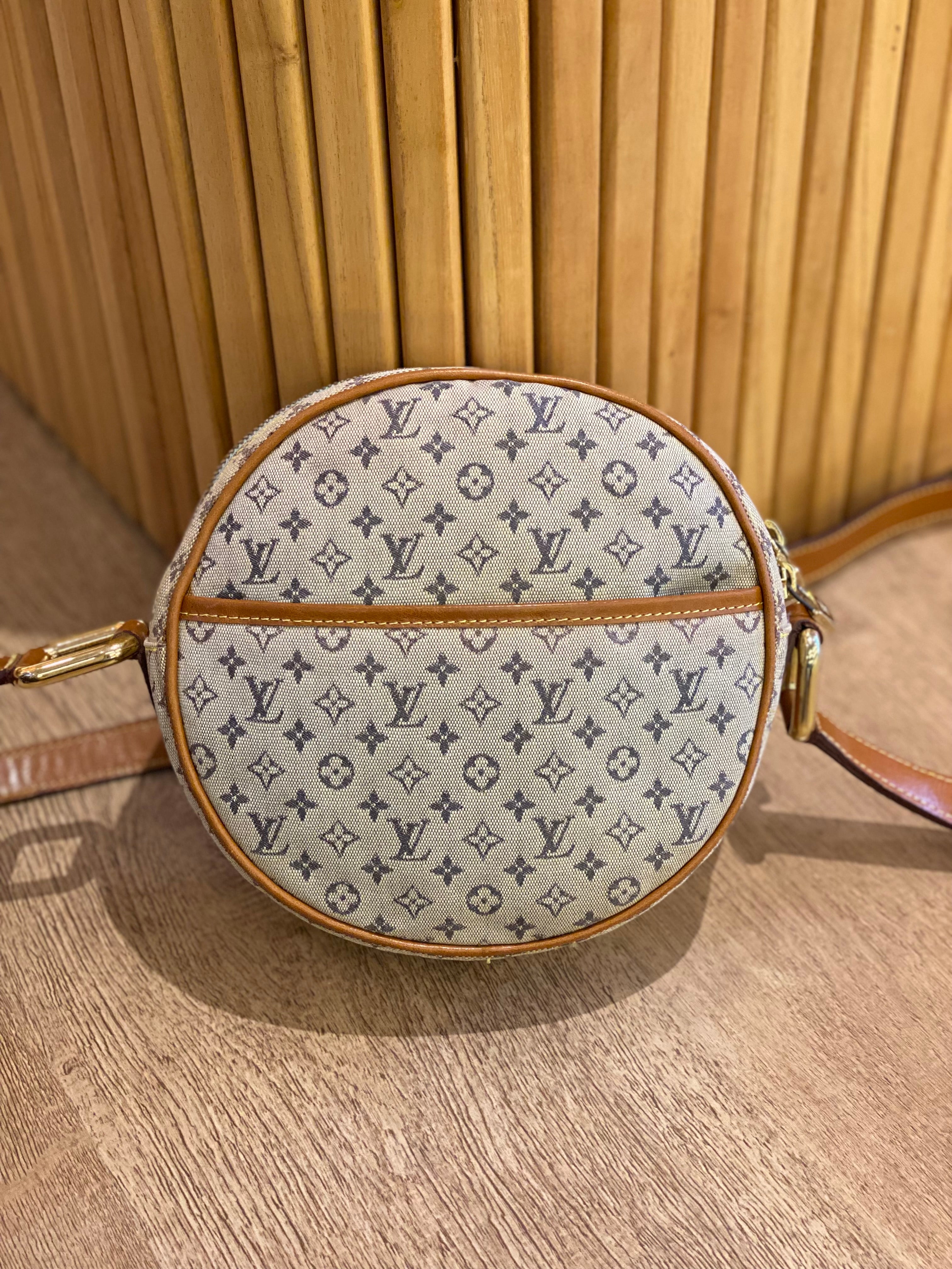 ⁠Bandolera Louis Vuitton Jeanne MM Blue Monogram