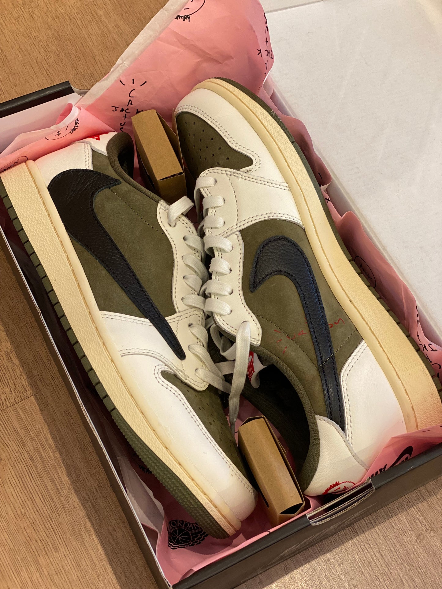 Champion Air Jordan 1 Low x Travis Scott Medium Olive (Us 9 Masc)