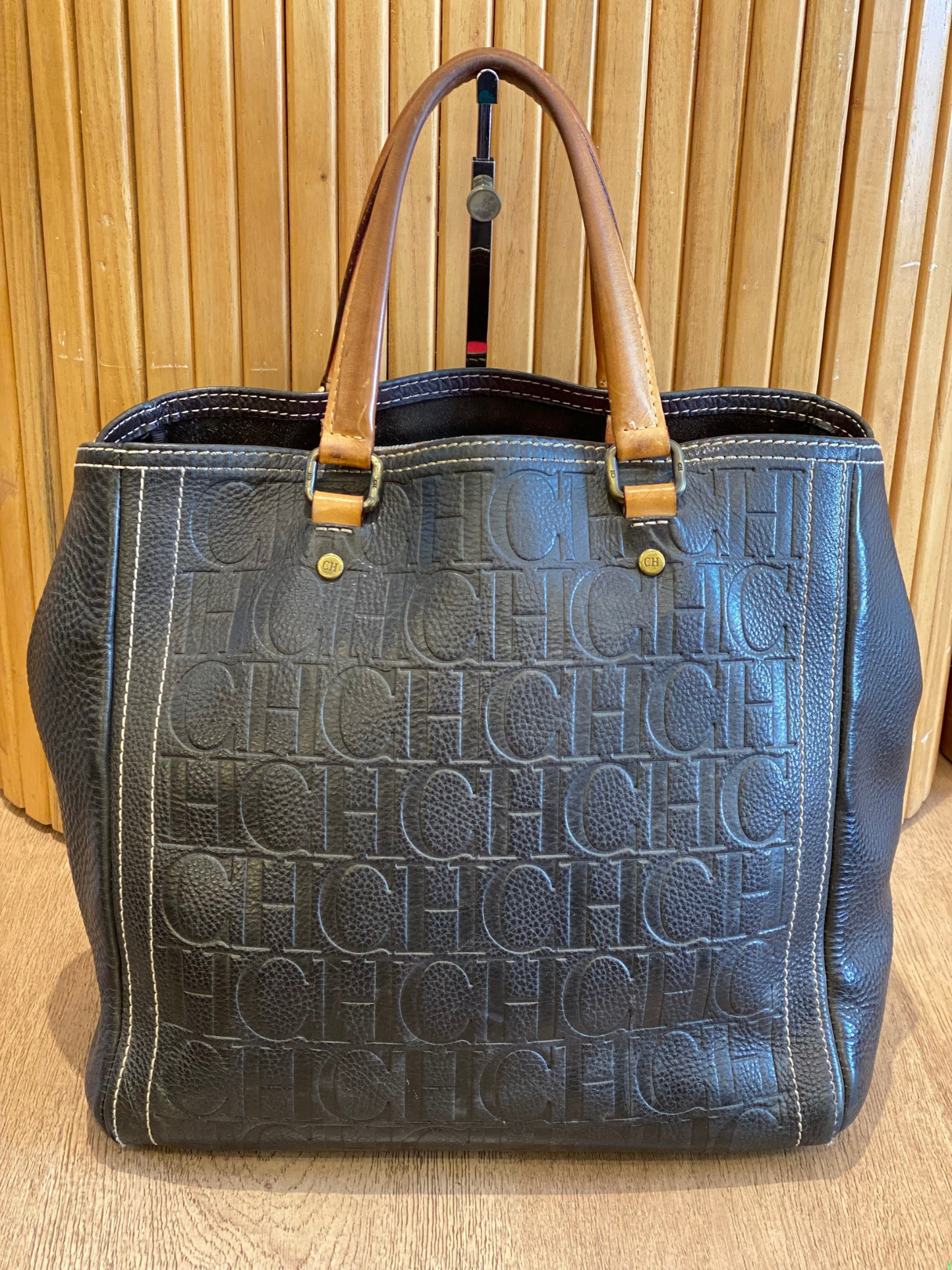 Bolso Negro Carolina Herrera Monogram