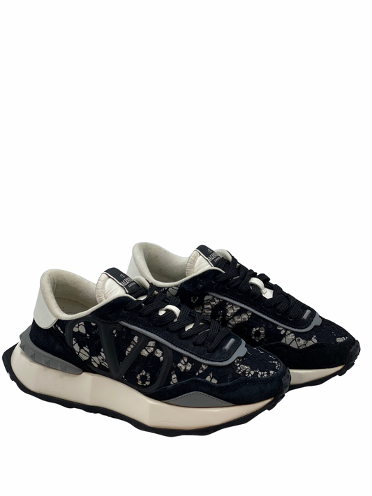 Champion Valentino Garavani Lacerunner Low-Top (36)