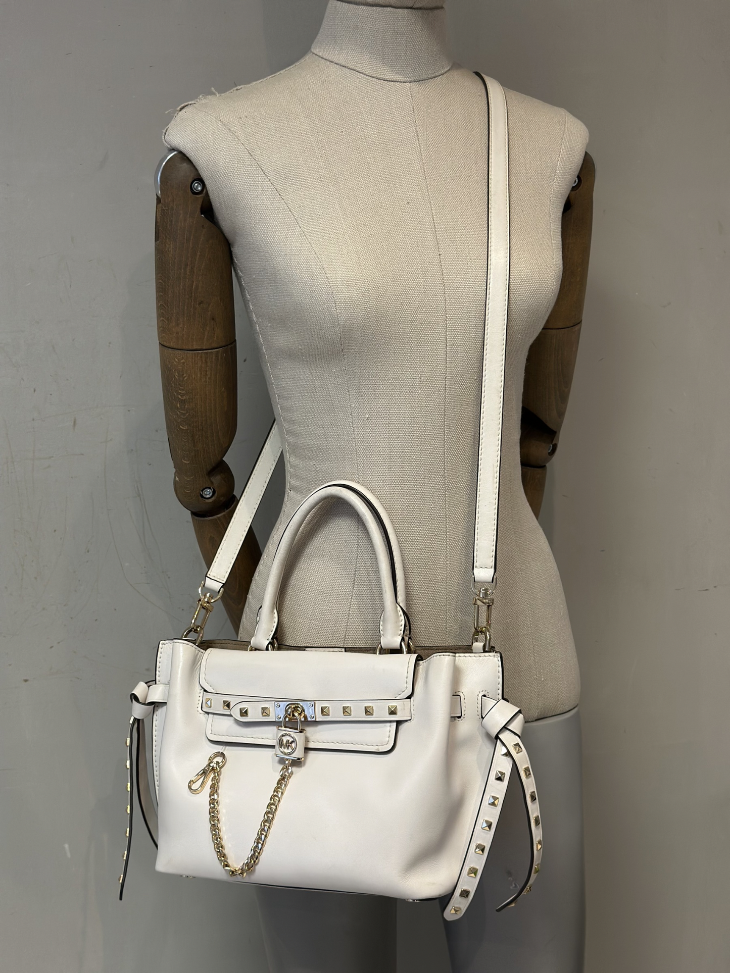 Cartera Blanca Michael Kors Hamilton Legacy