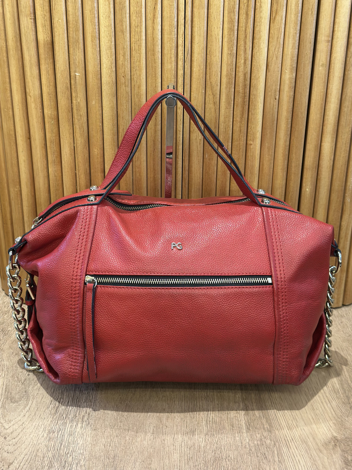 Cartera Roja con Cadena Purificación García