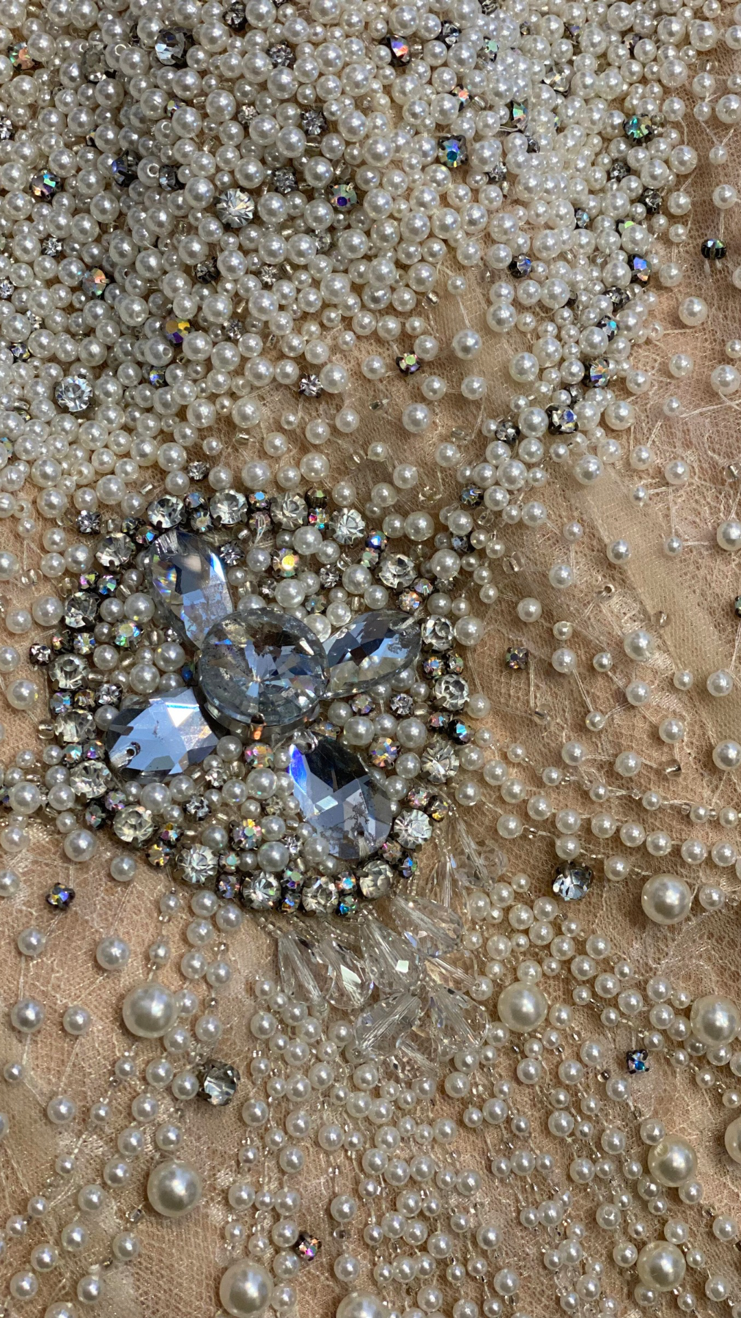 Vestido Largo con Apliques Sherri Hill (Talle 8)