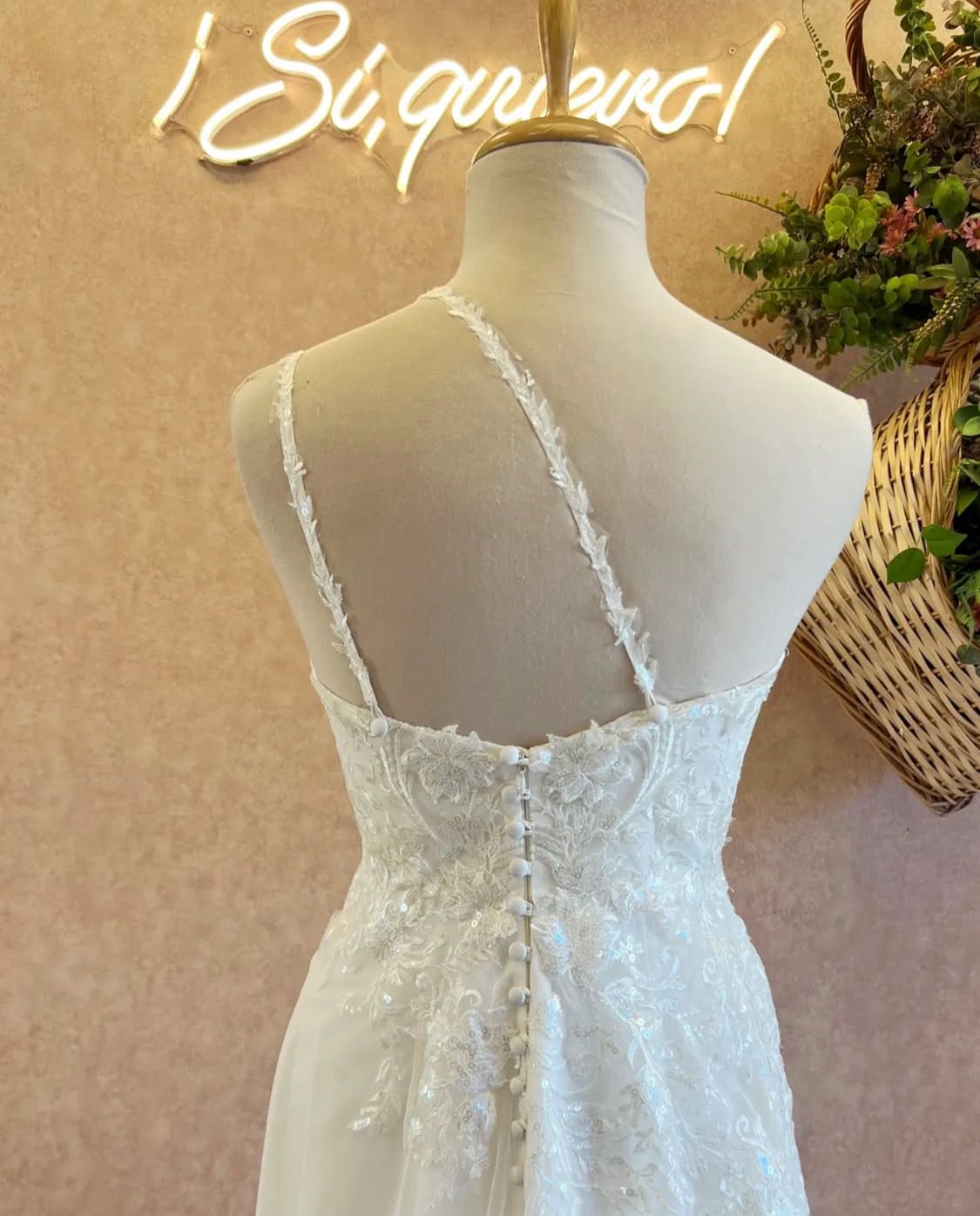 Vestido de novia Ocre Bridal (Talle M)