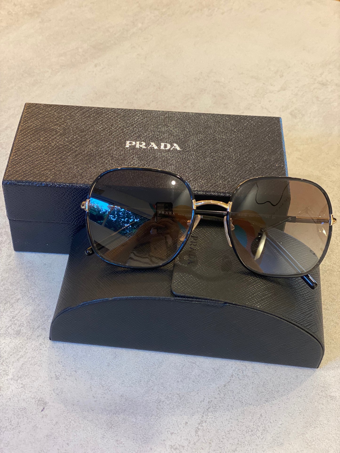 Lente de Sol Prada SPR67X