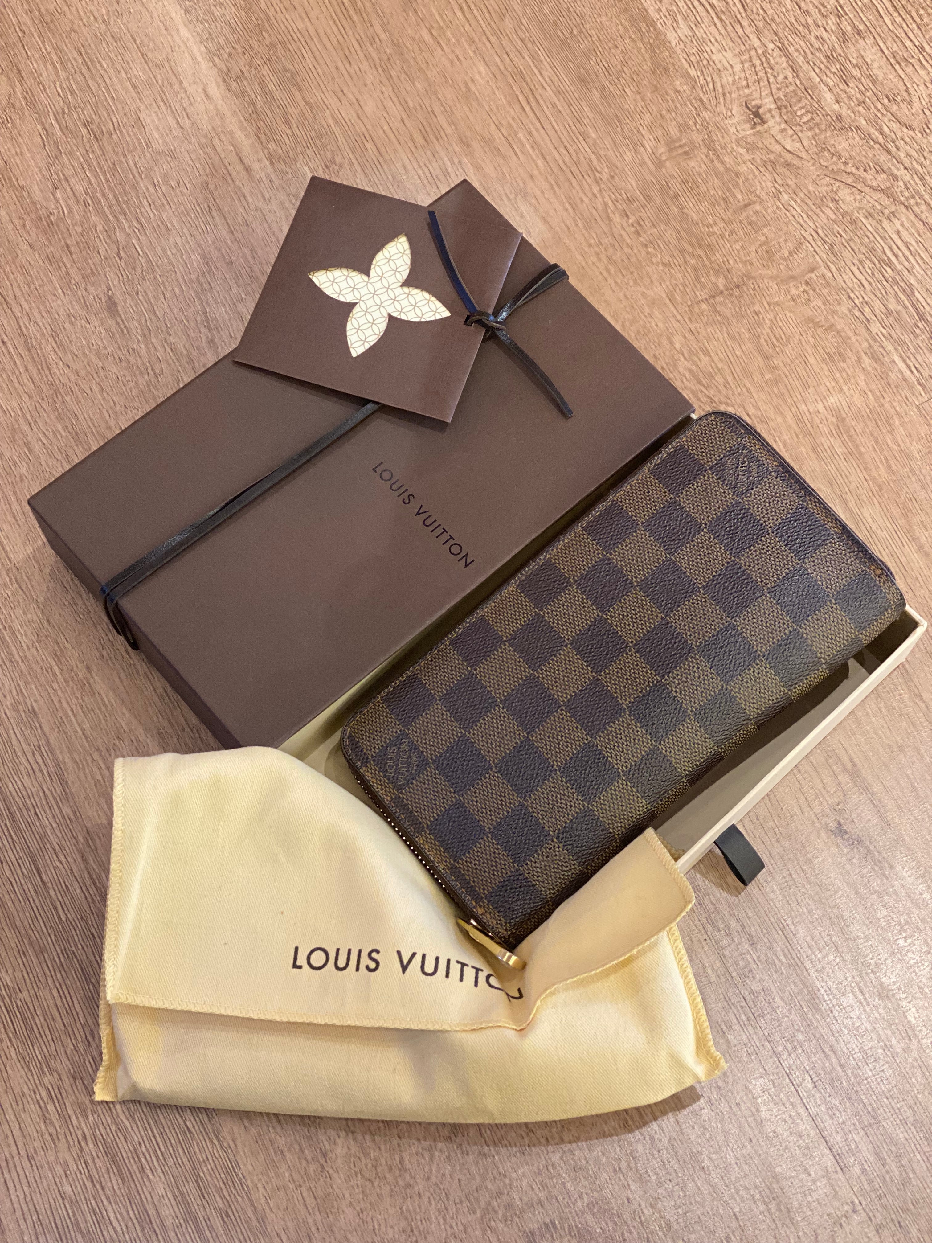Billetera Louis Vuitton Zip Around