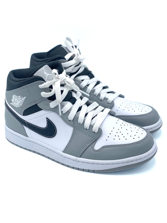 Champion Nike Air Jordan Mid (US 10.5 Masc)
