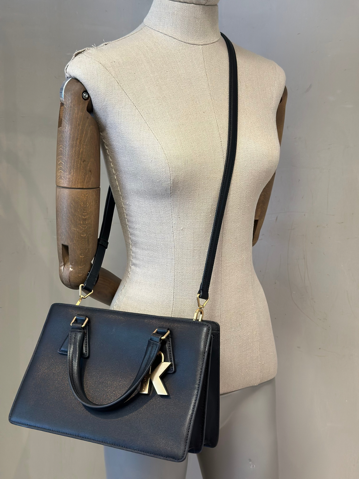 Cartera Negra Karl Lagerfeld  K/Ikonik