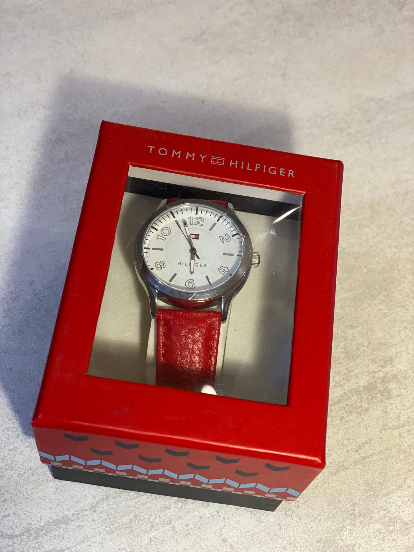 Reloj Tommy Hilfiger con Malla de Cuero