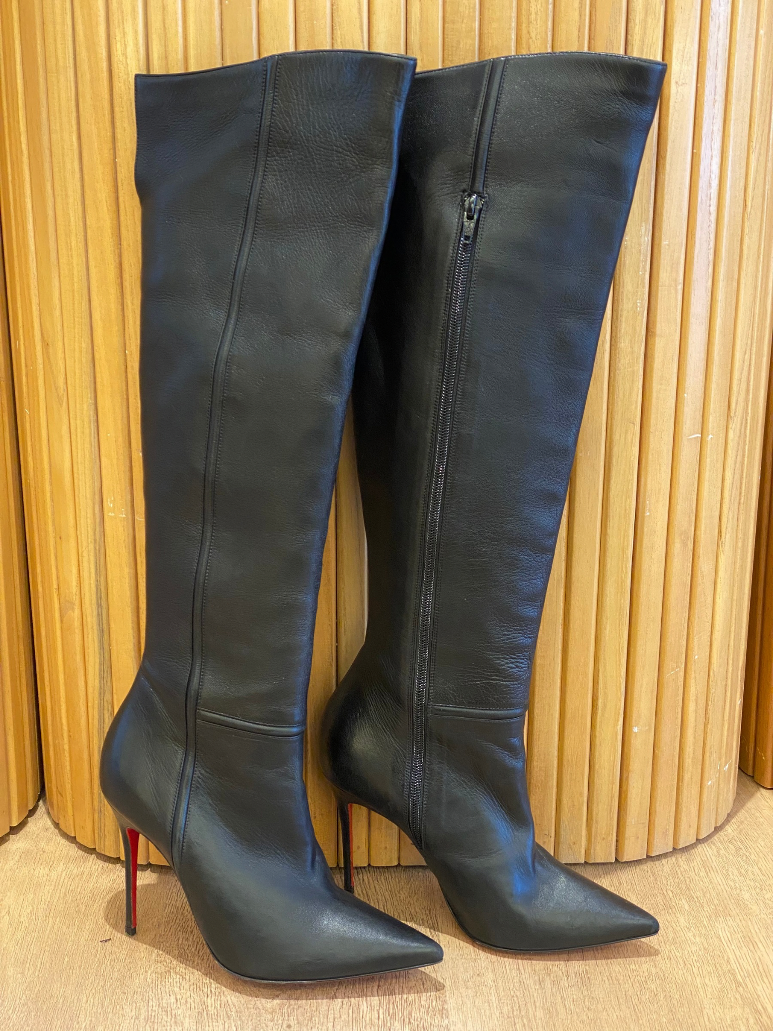 Botas Christian Louboutin (Talle 38.5)