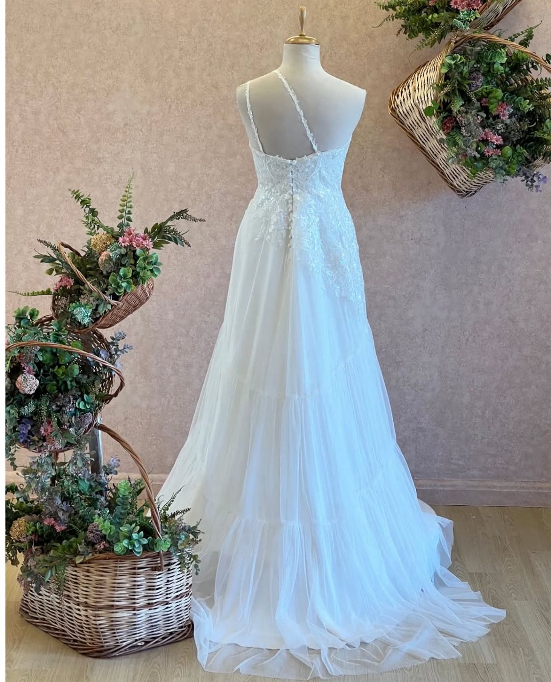 Vestido de novia Ocre Bridal (Talle M)